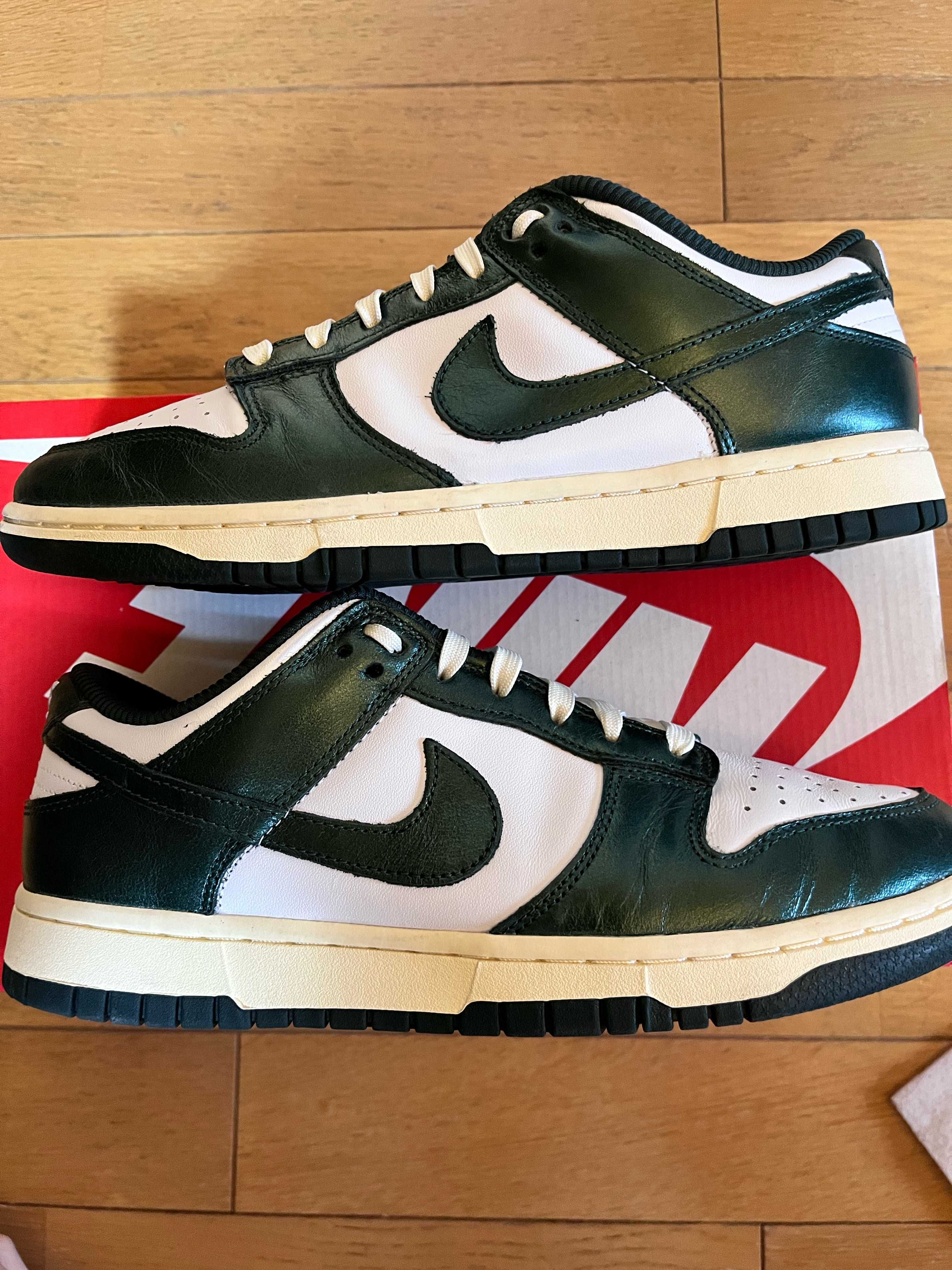 Nike Women's Dunk Low "Vintage Green"
