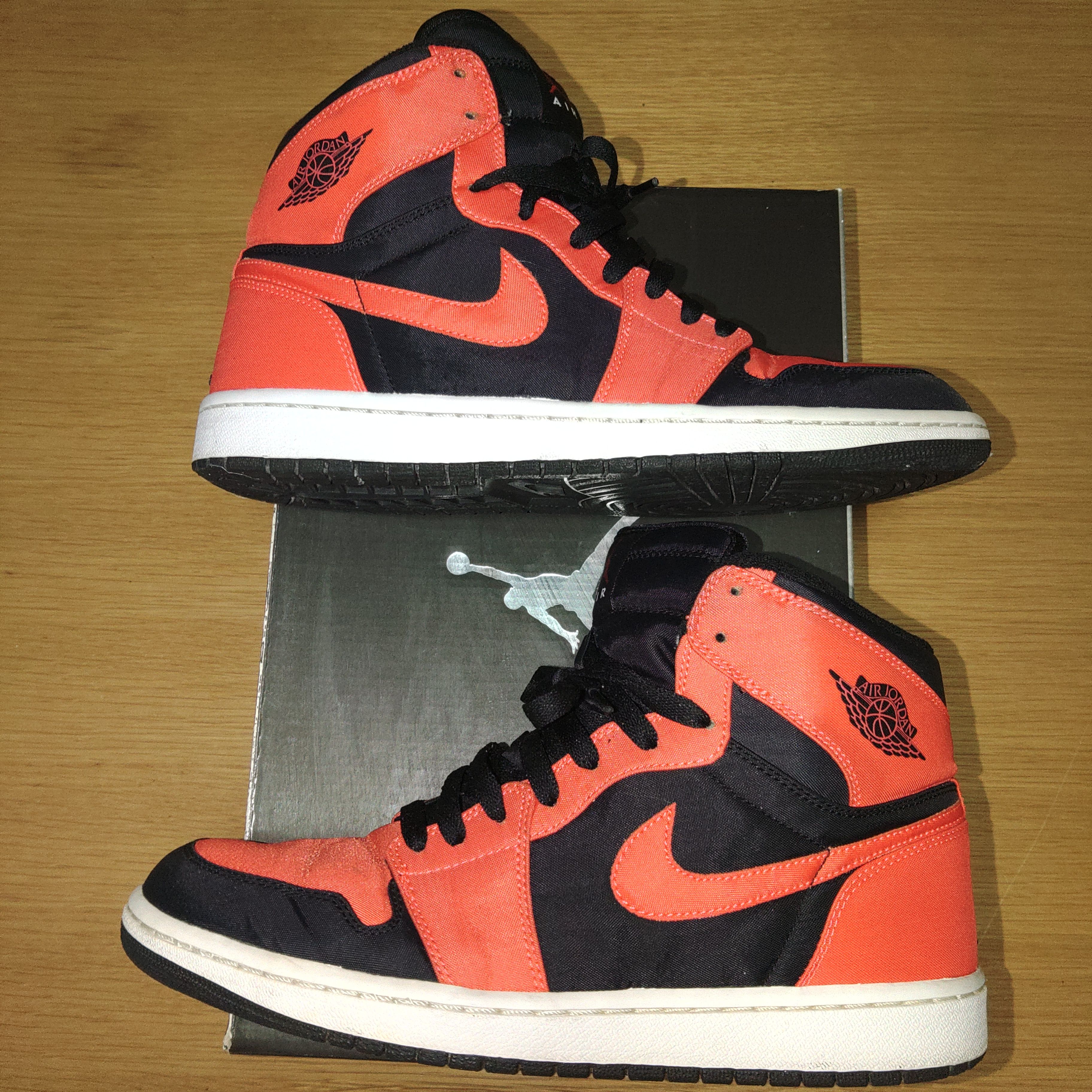Nike Air Jordan 1 Retro High "Max Orange"