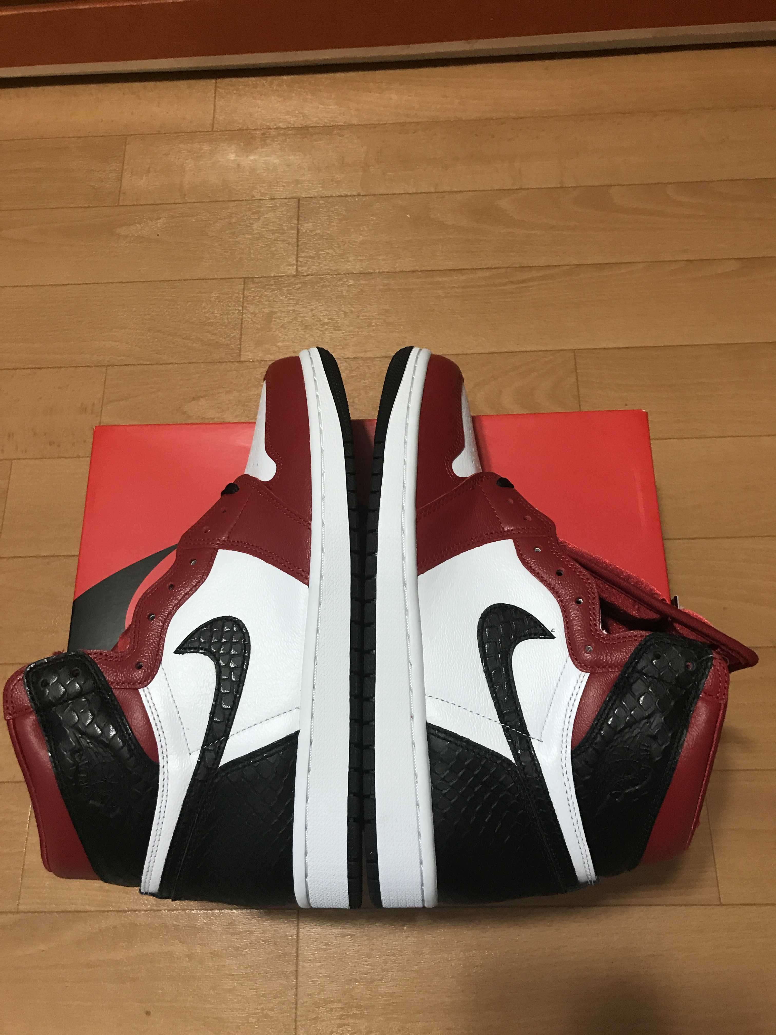 Nike Women's Air Jordan 1 High OG "Satin Red"