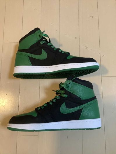 Nike Air Jordan 1 Retro High OG "Black/Pine Green" (2020)