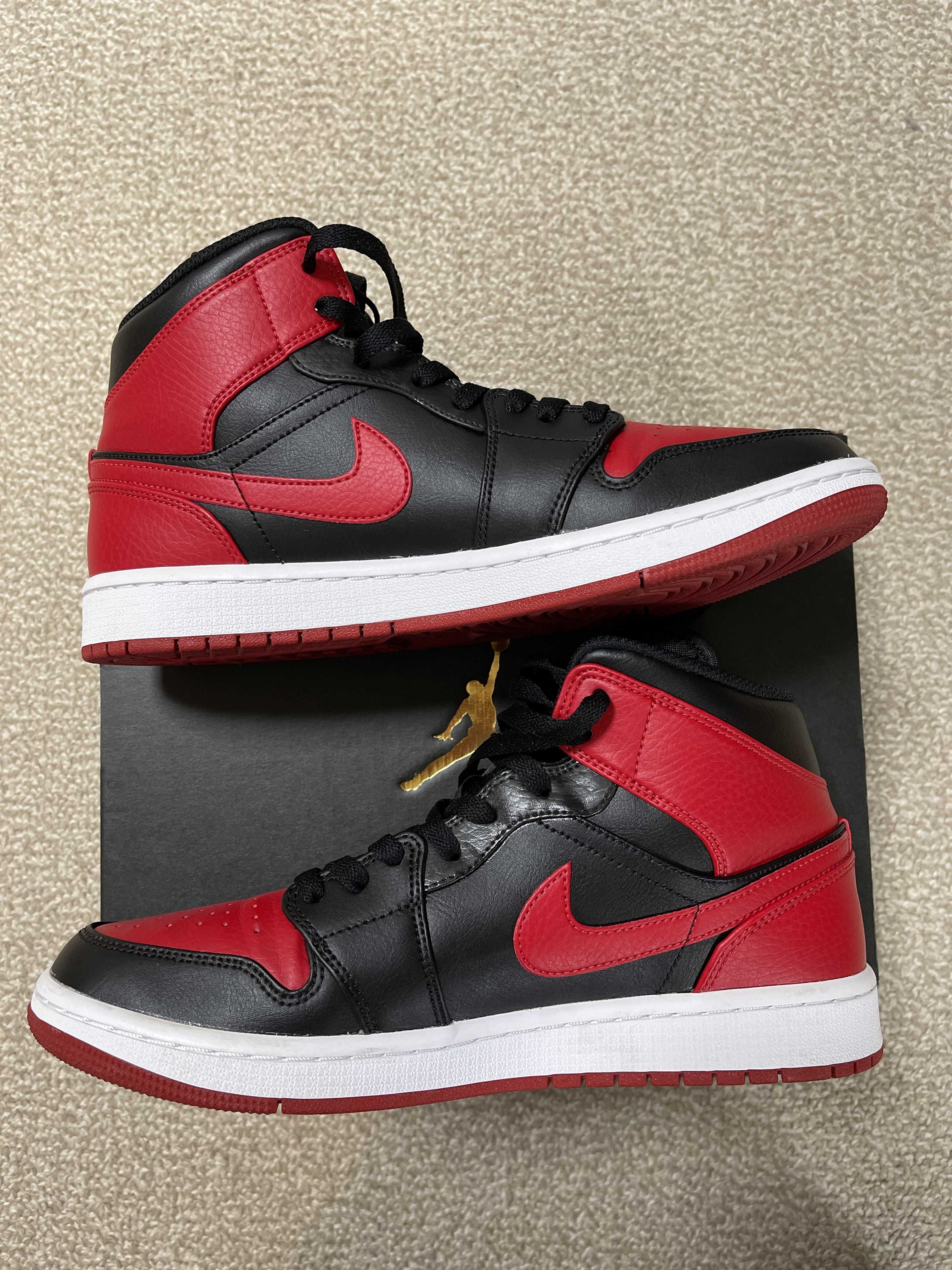 Nike Air Jordan 1 Mid "Bred"