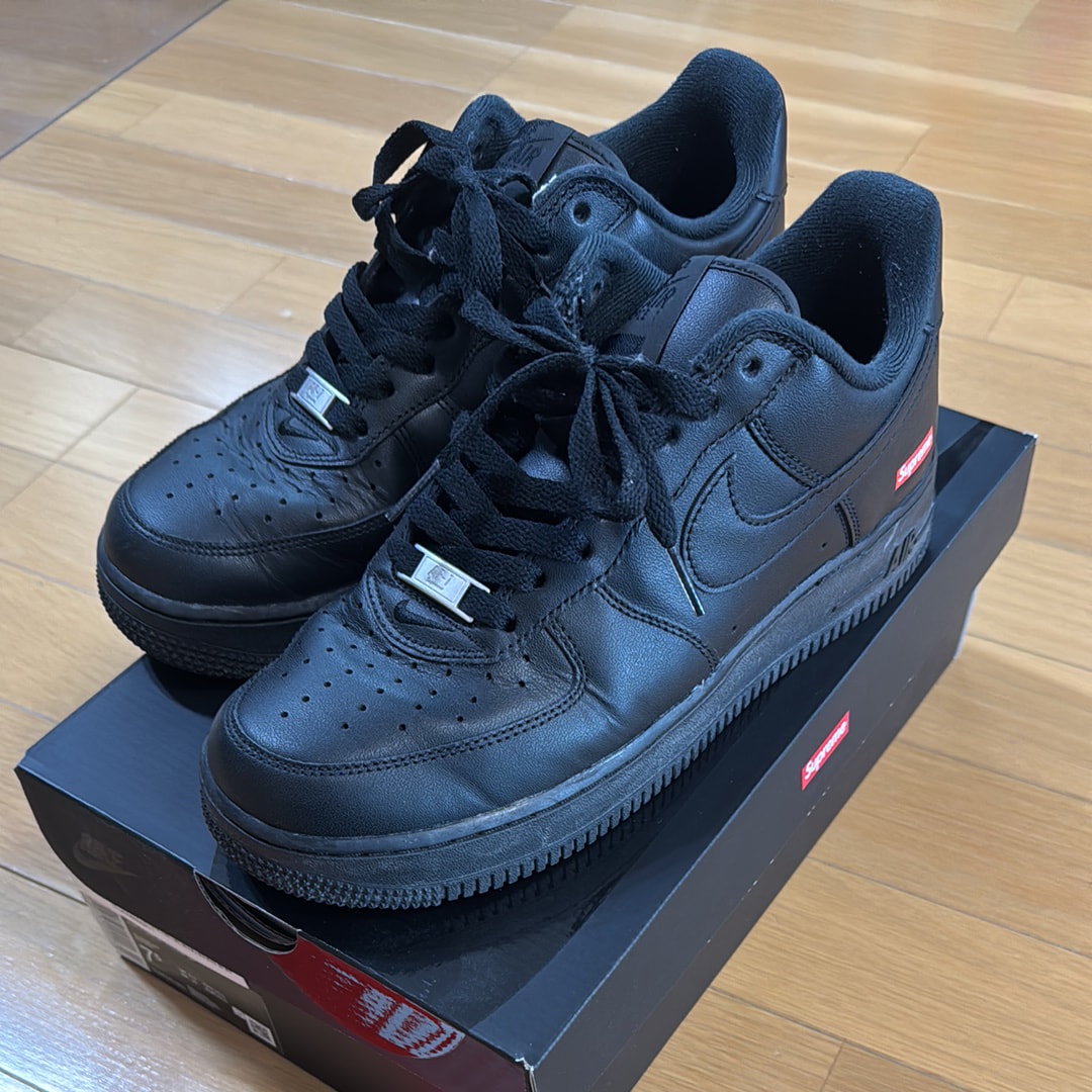 Supreme × Nike Air Force 1 Low "Black"