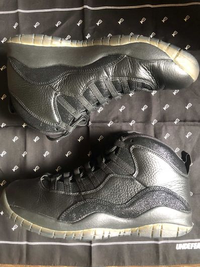OVO × Nike Air Jordan 10 Retro Drake "Black/Metallic Gold"