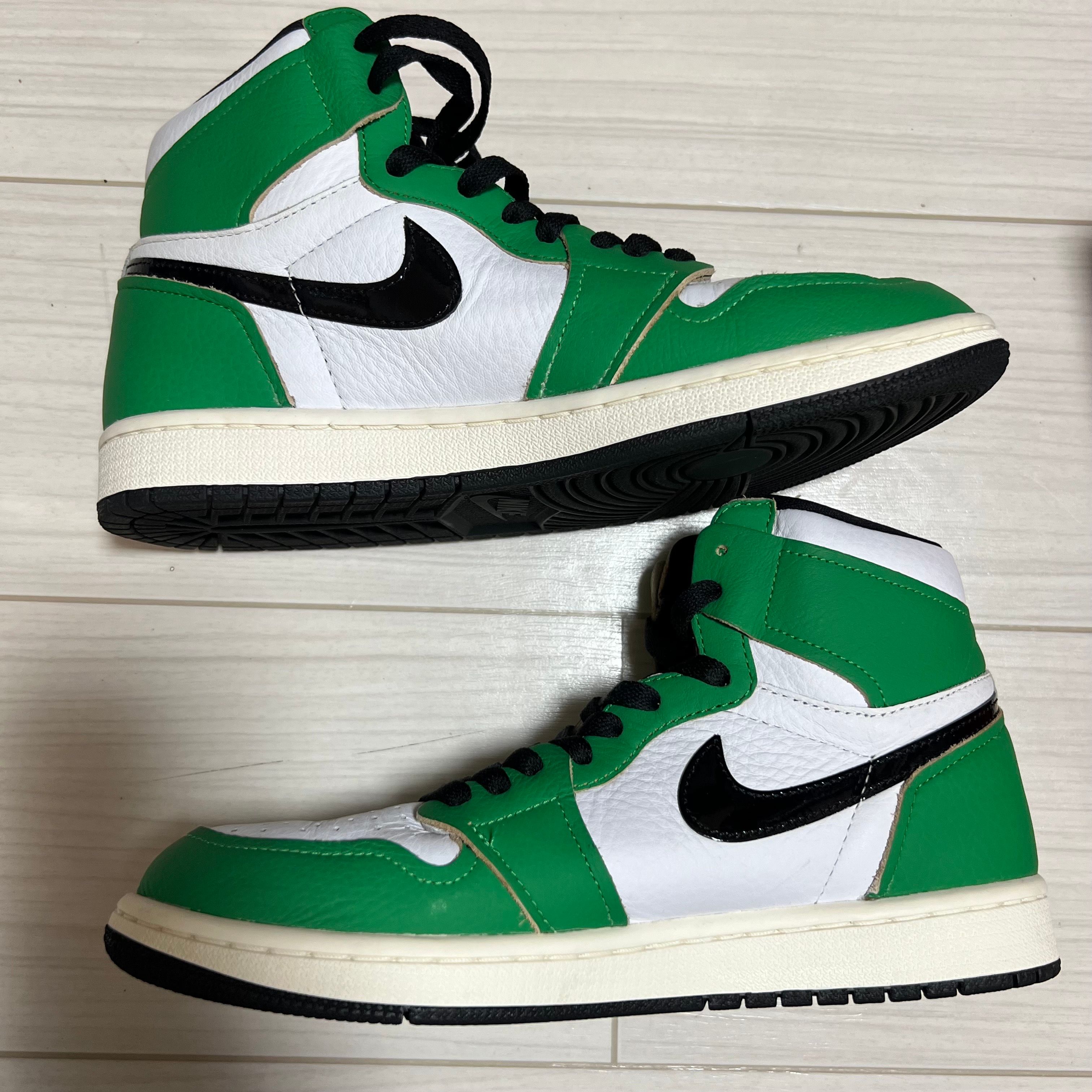 Nike Women's Air Jordan 1 High OG "Lucky Green/White-Sail-Black"