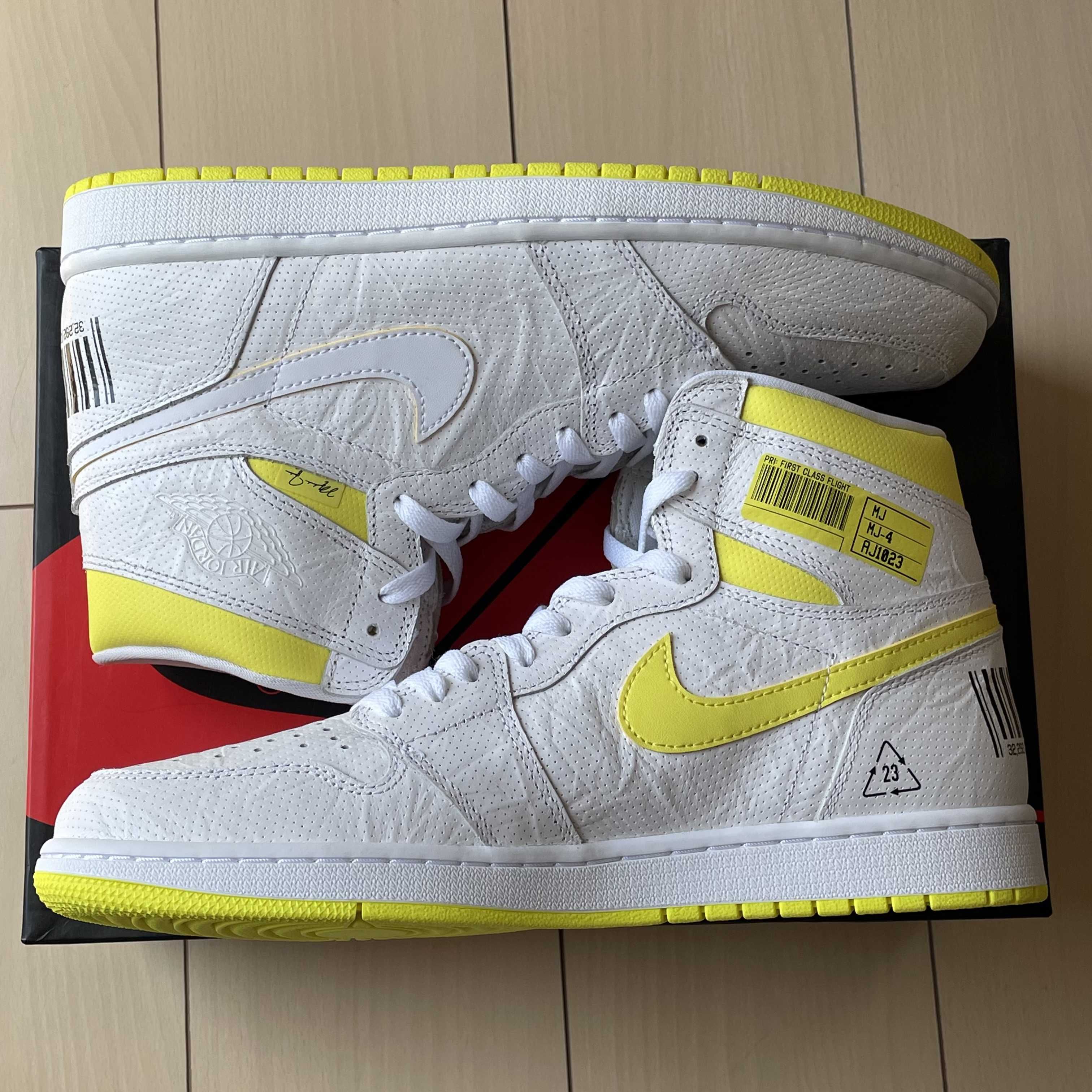 Nike Air Jordan 1 High OG "First Class Flight"