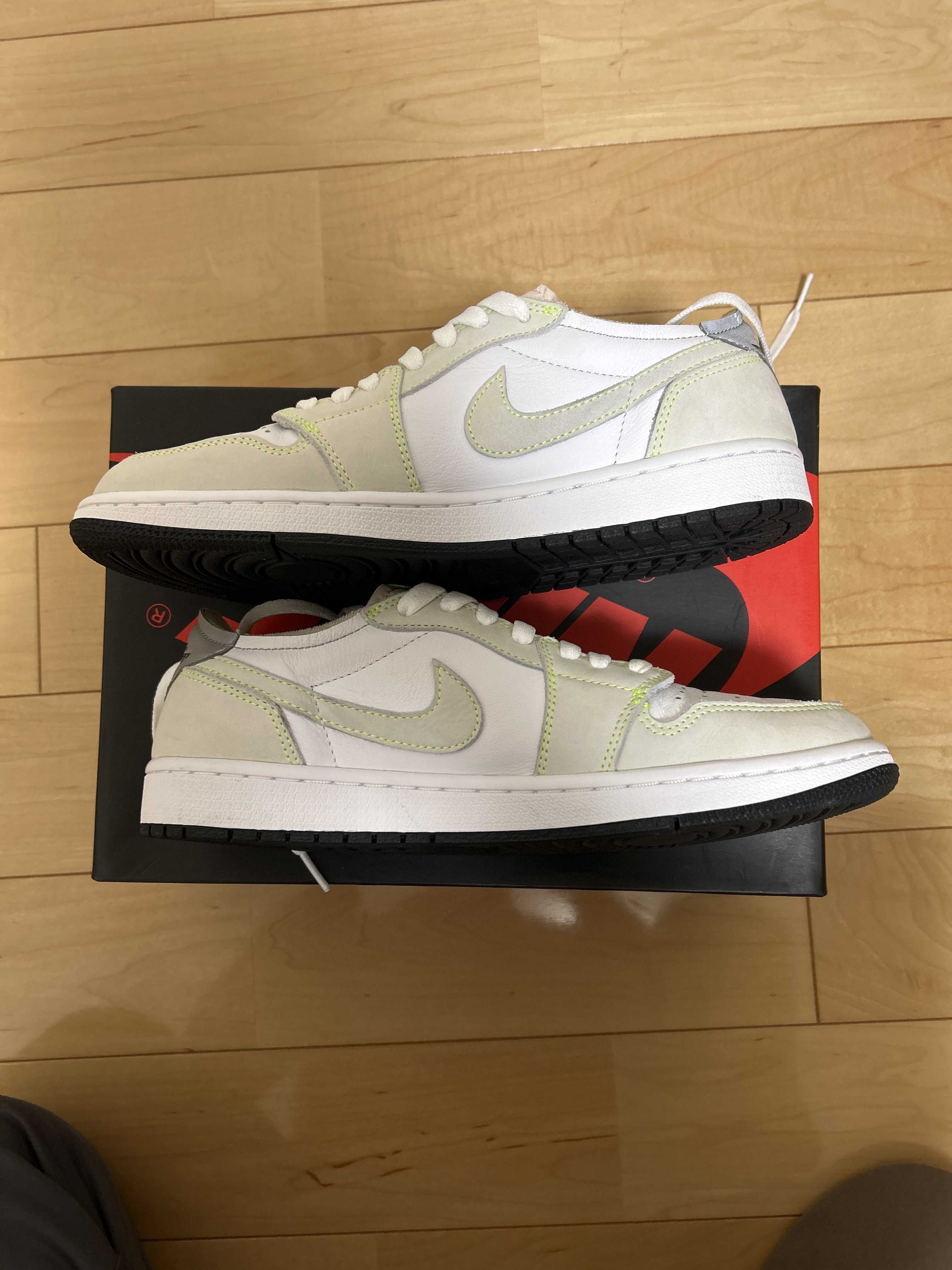 Nike Air Jordan 1 Low OG "Ghost Green"