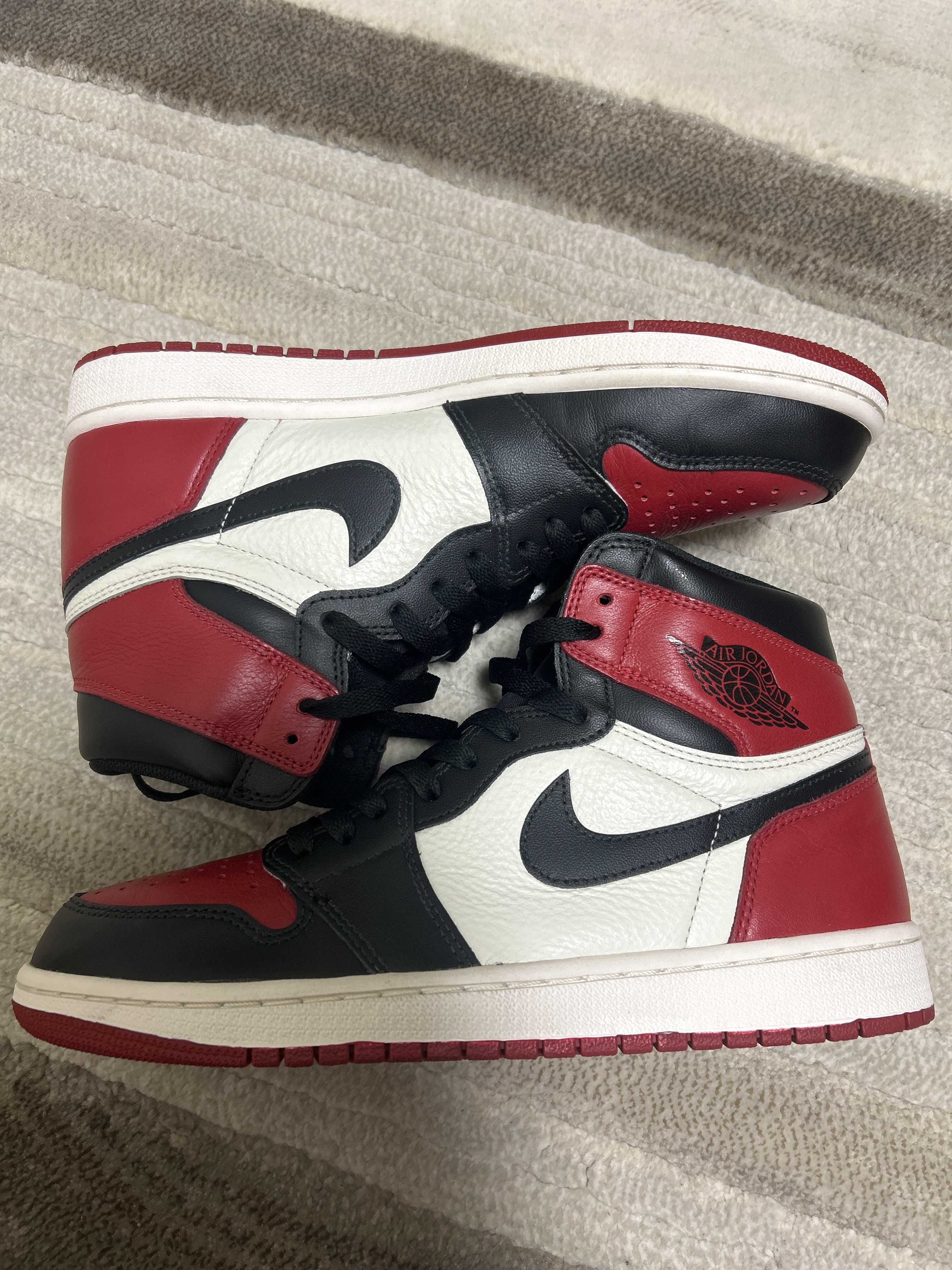Nike Air Jordan 1 Retro High OG "Bred Toe"