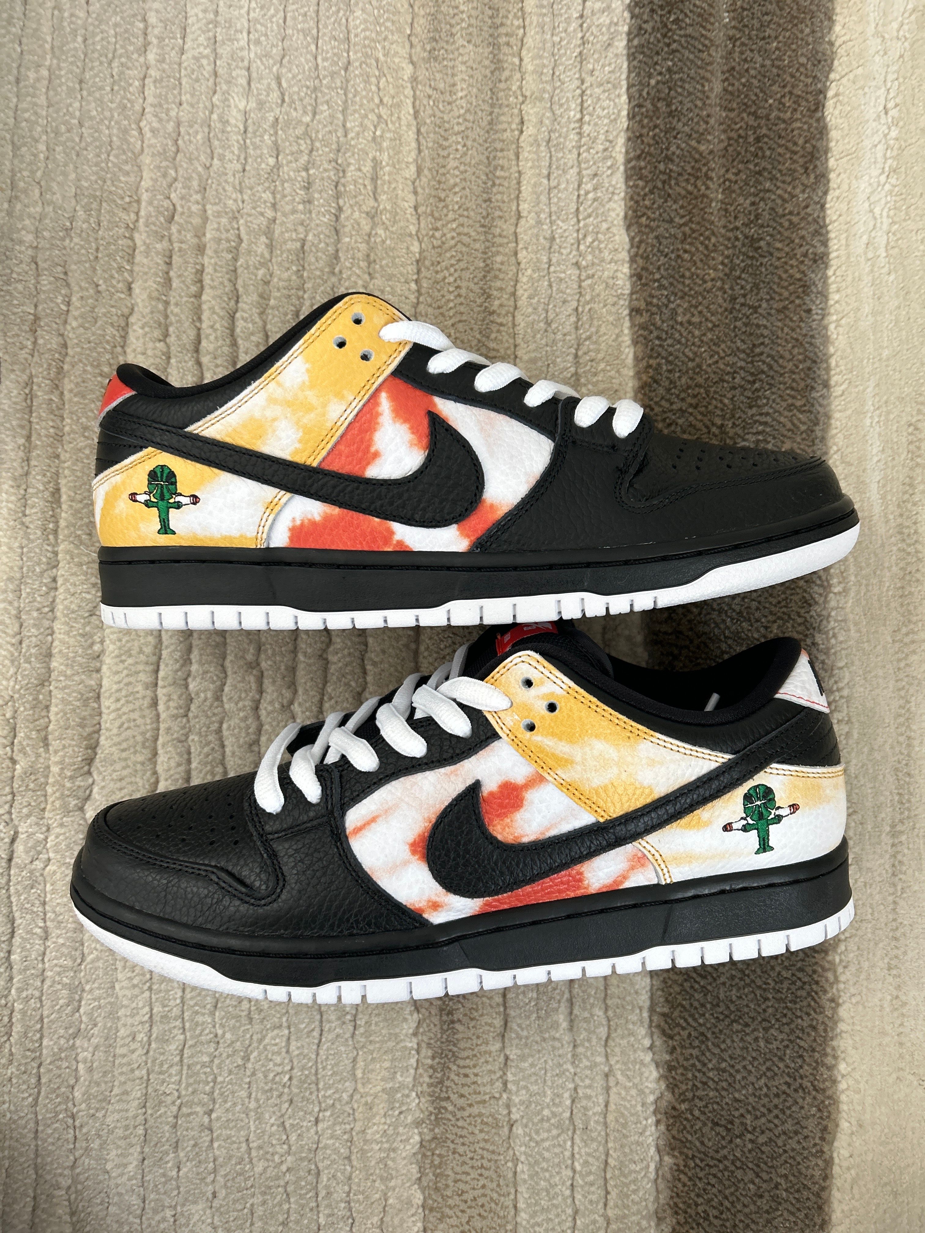 Nike SB Dunk Low "Raygun Tie-Dye/Black"