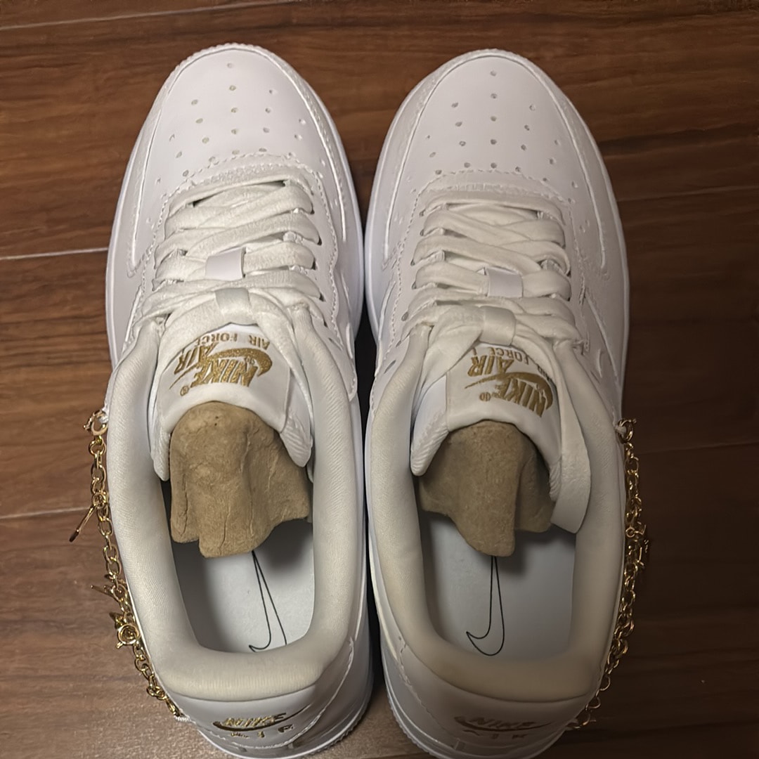 ナイキ ウィメンズ エアフォース1 ロー "ホワイトペンダント"