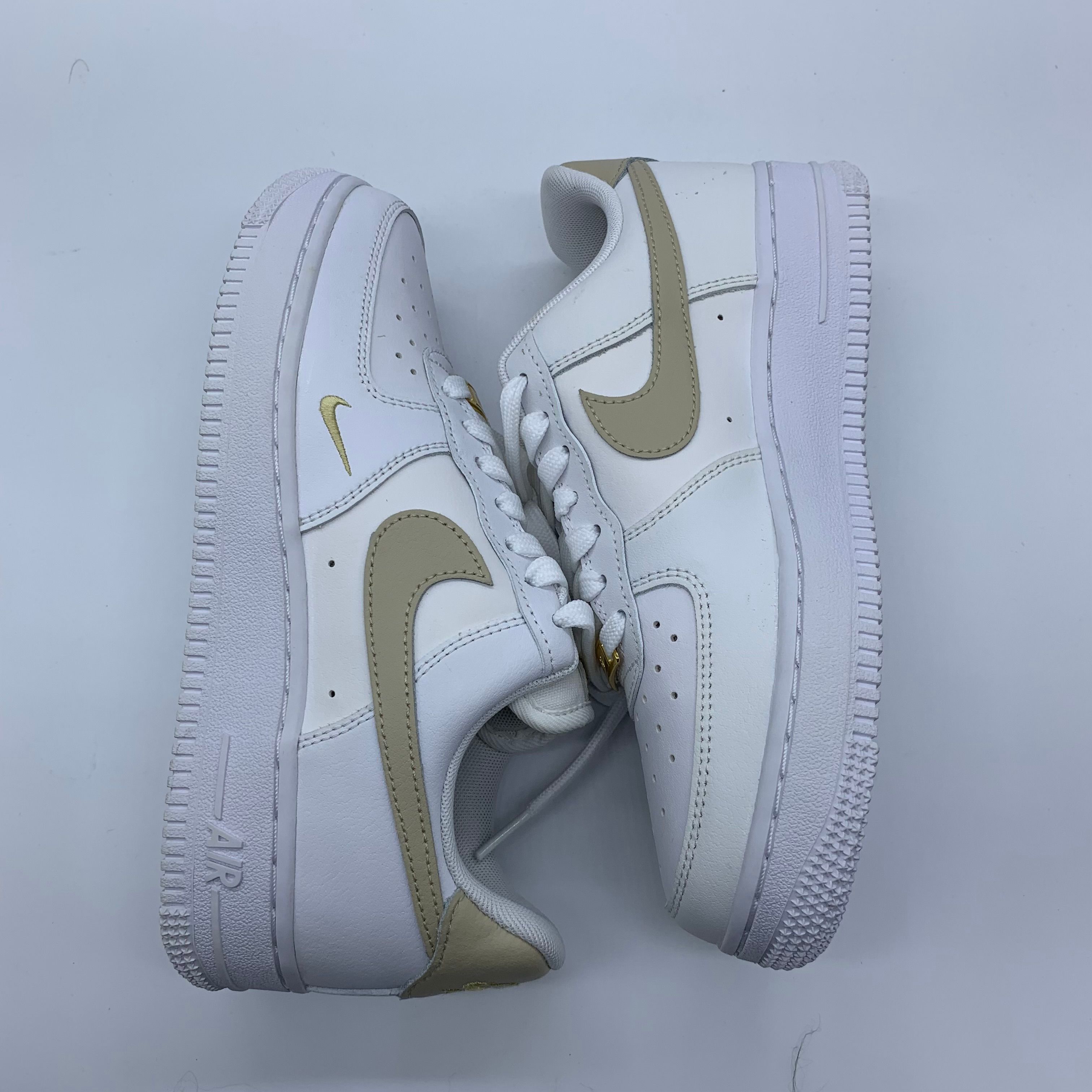 Nike Air Force 1 ホワイト/ブラック NIKE AIR FORCE 1 MID ナイキエアフォースワン ミッド ブラック