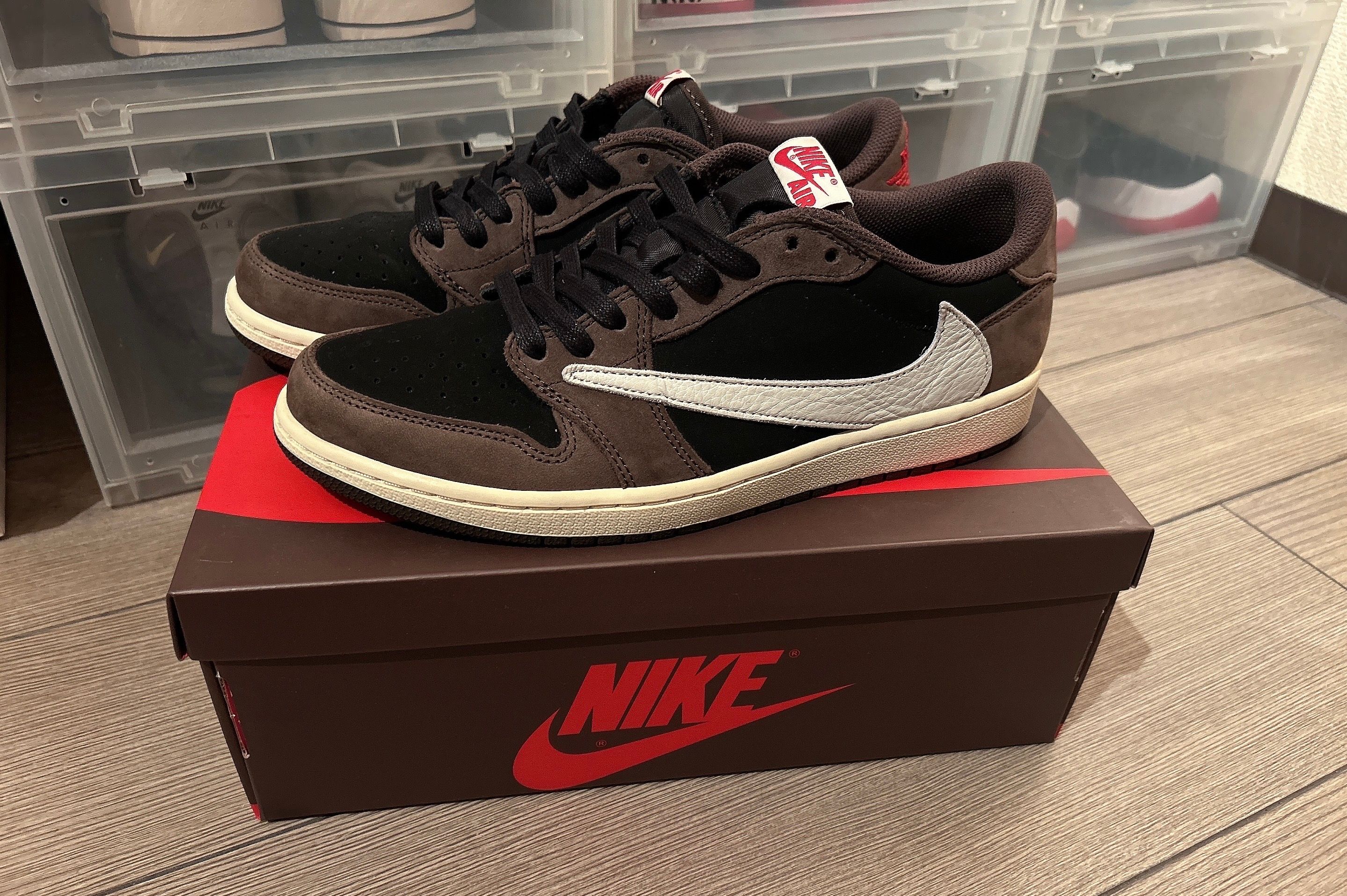 Travis Scott × Nike Air Jordan 1 Low OG SP-T  "Black/Dark Mocha"