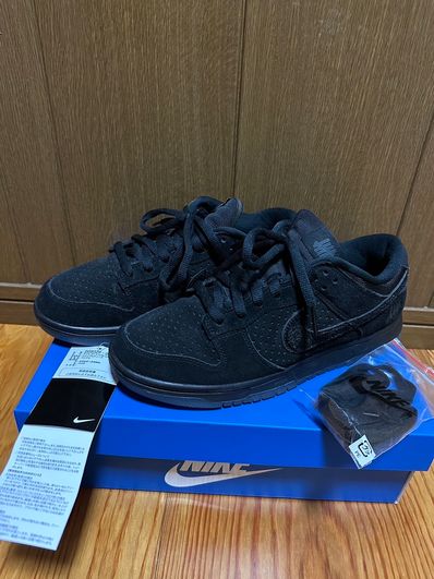 UNDEFEATED × Nike Dunk Low SP "5 ON IT"