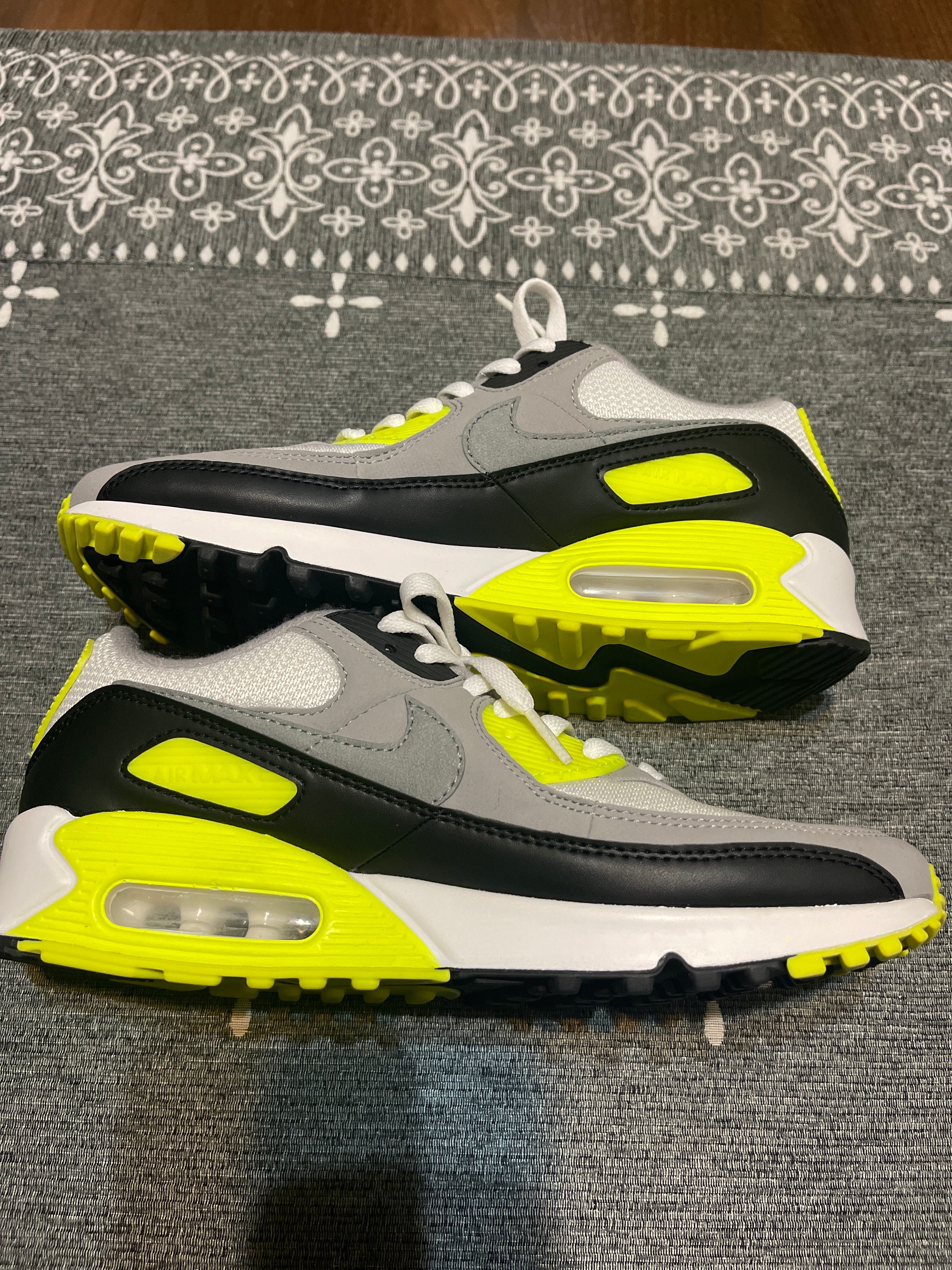 NIKE AIR MAX 90 "VOLT/PARTICLE GREY"