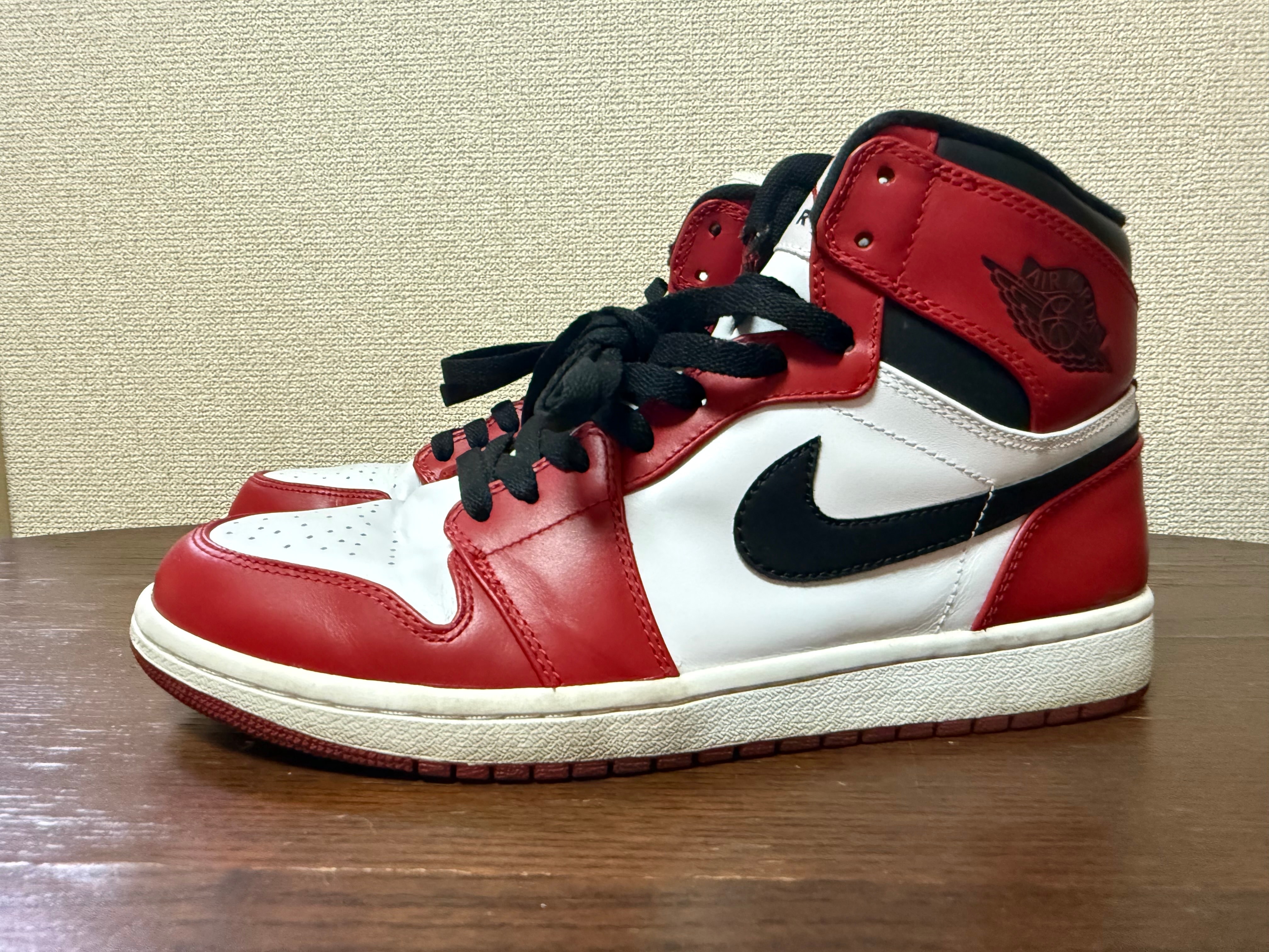 Nike Air Jordan 1 Retro High "Chicago" (2013)