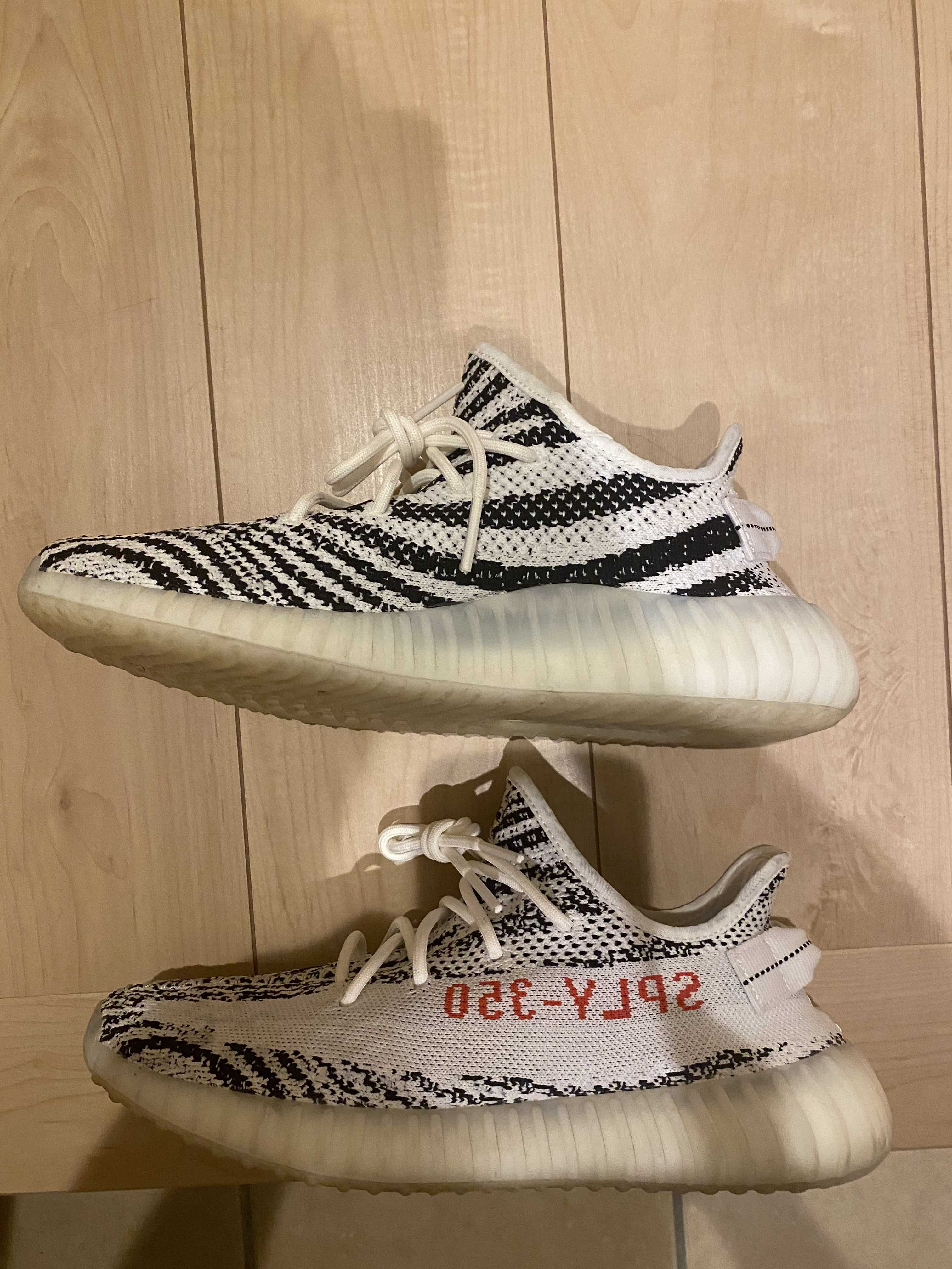 adidas YEEZY Boost 350 V2 "Zebra"