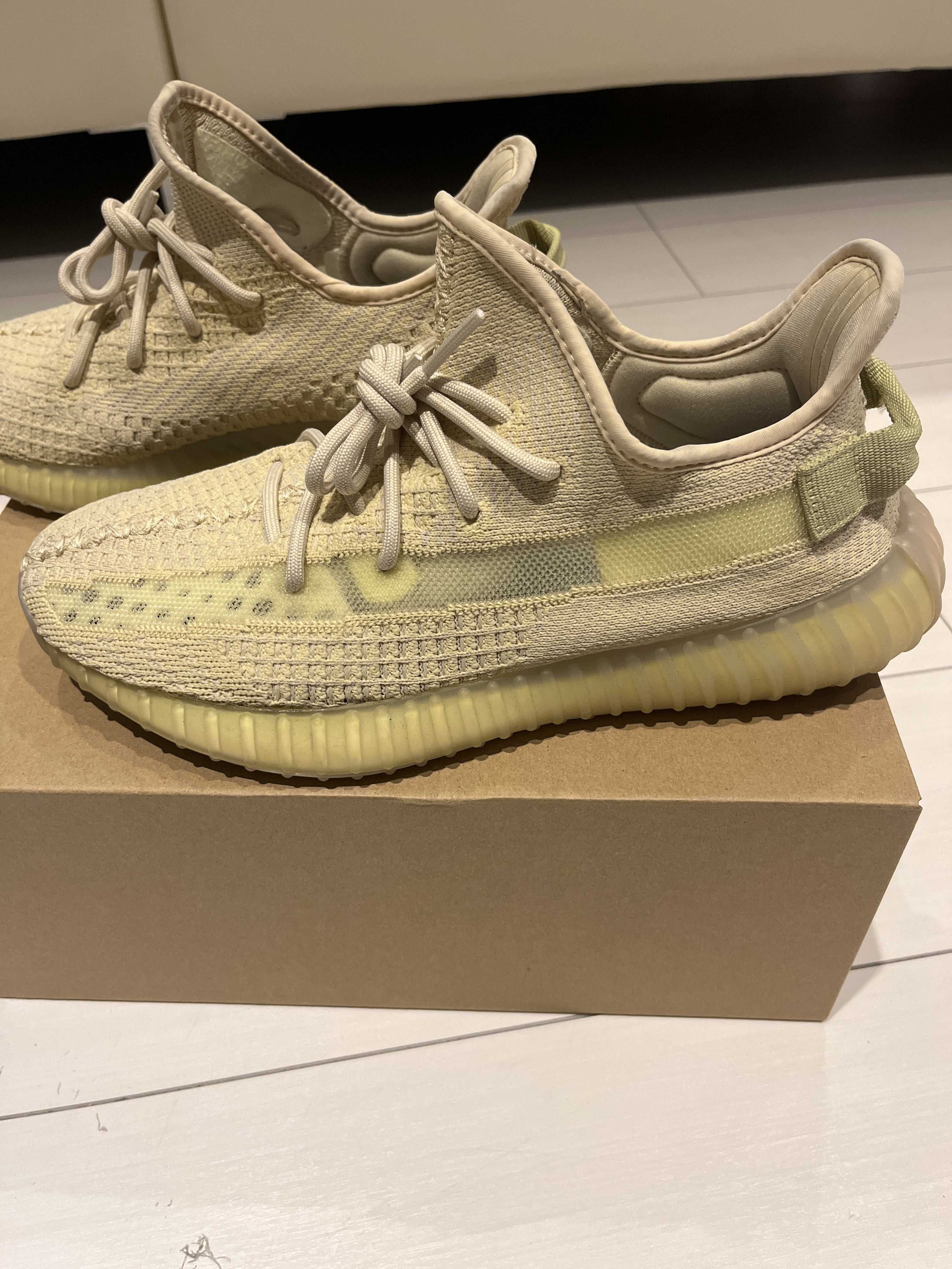 adidas YEEZY Boost 350 V2 "Flax"