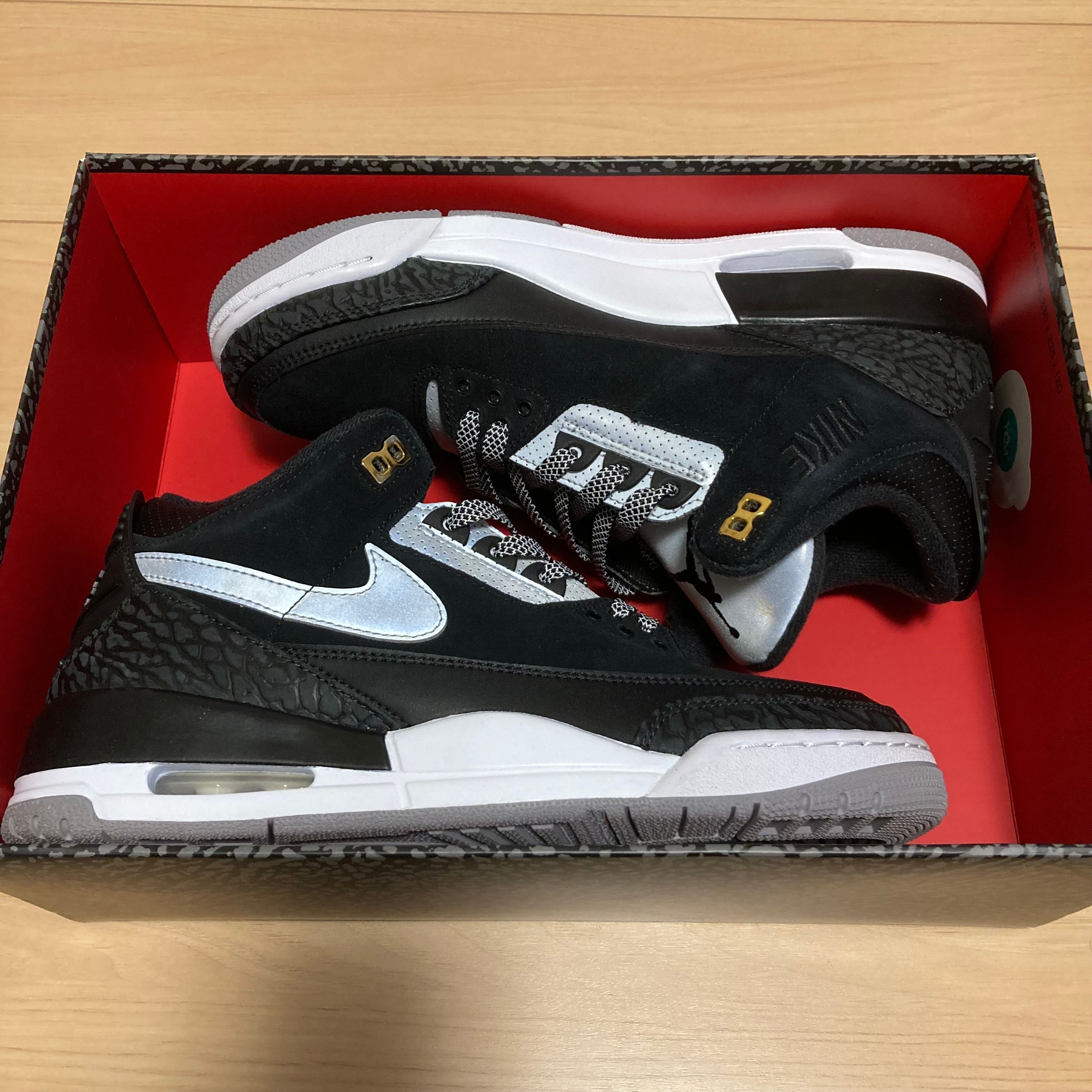 Nike Air Jordan 3 Retro Tinker "Black/Cement Grey"