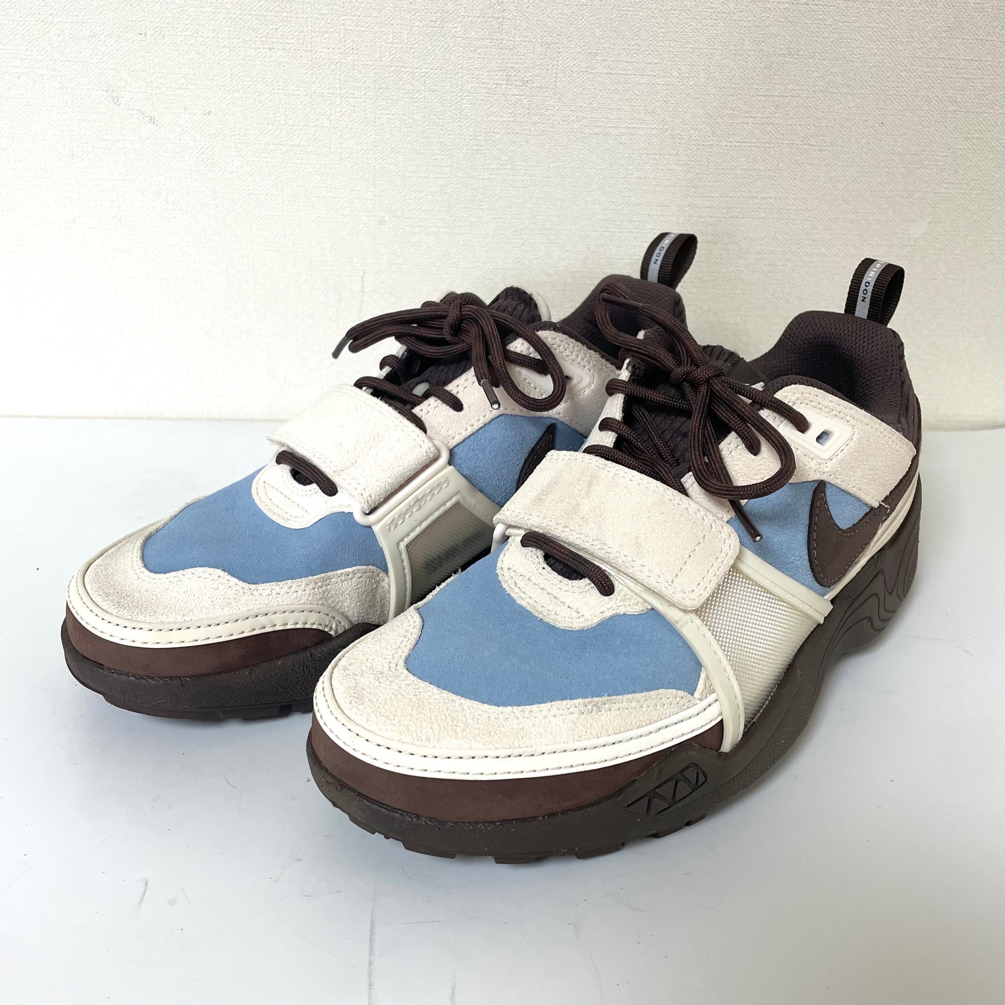 Travis Scott × Nike Zoom Field Jaxx "Pale Ivory and Leche Blue"