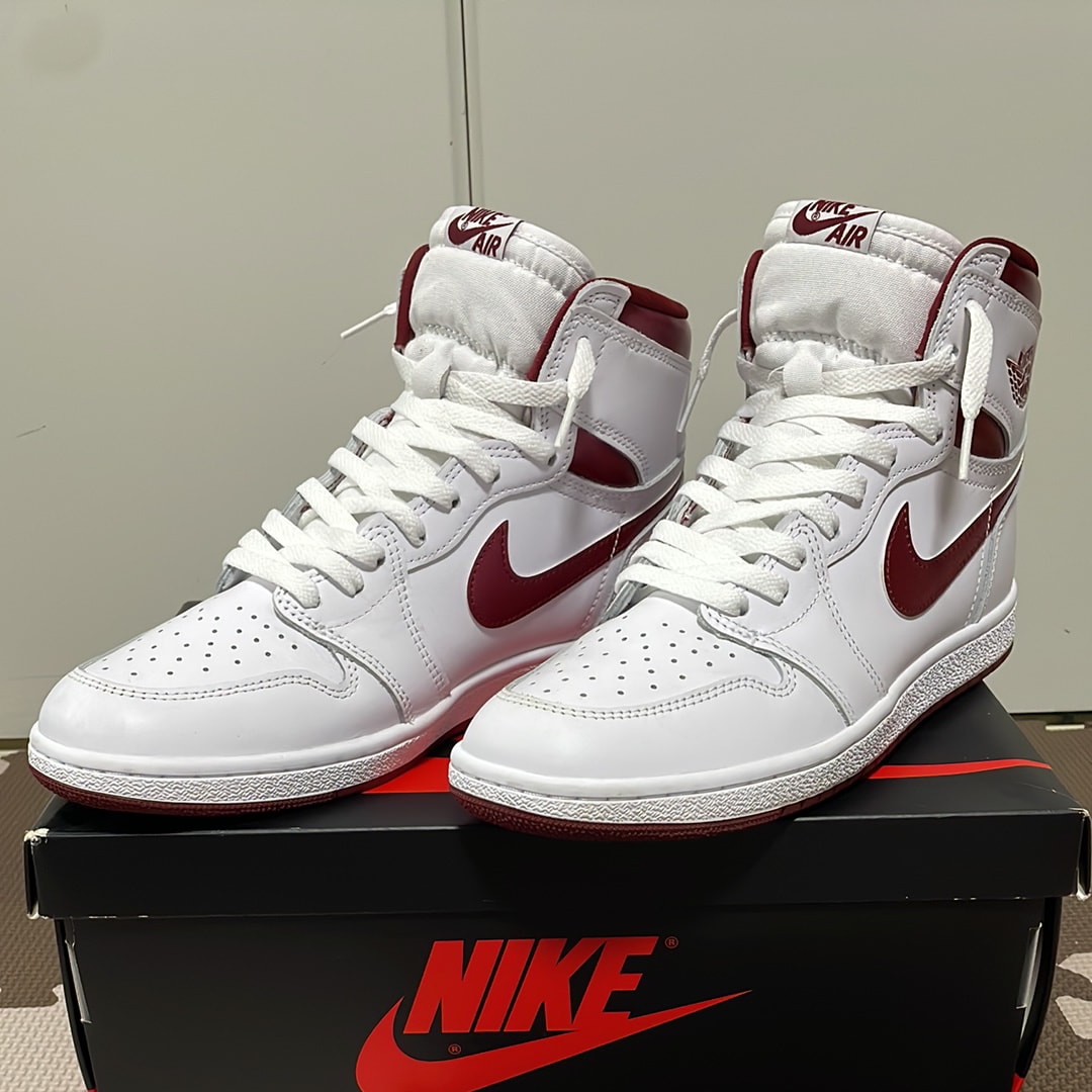 Nike Air Jordan 1 High '85 "Metallic Burgundy"