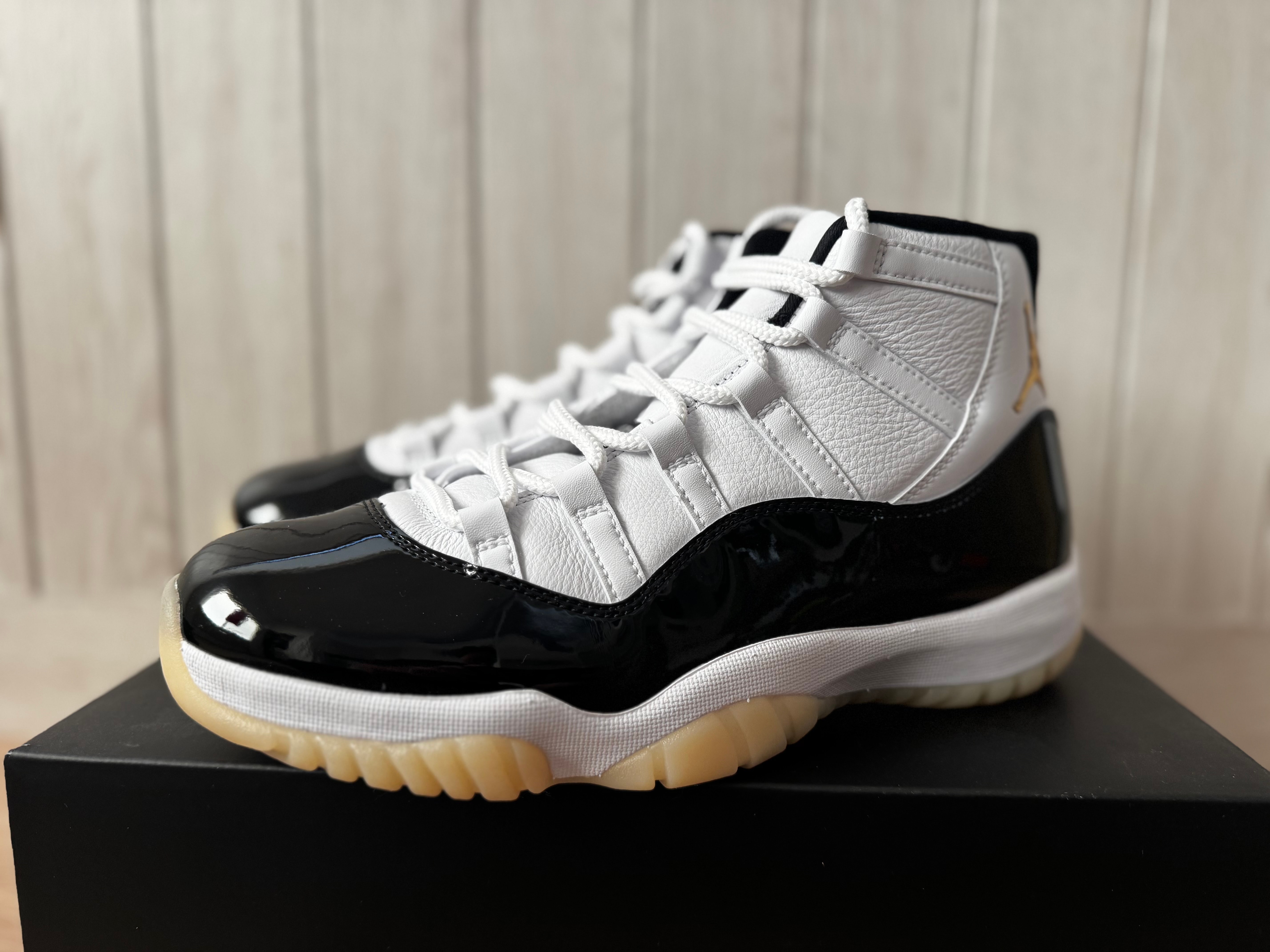 Nike Air Jordan 11 Retro "Gratitude"