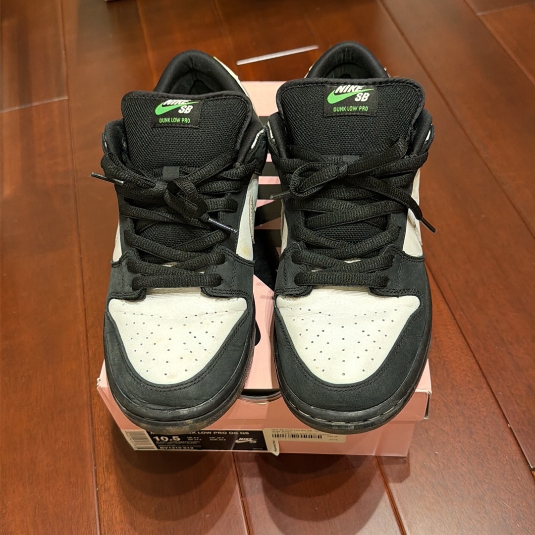 STAPLE × Nike SB Dunk Low "Pigeon Black/White"