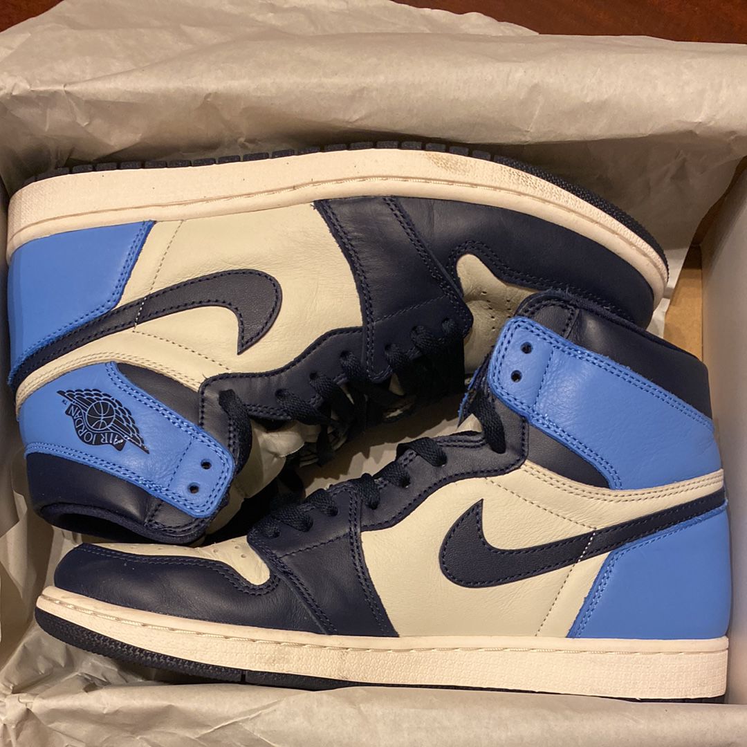 Nike Air Jordan 1 Retro High OG "Obsidian/University Blue"