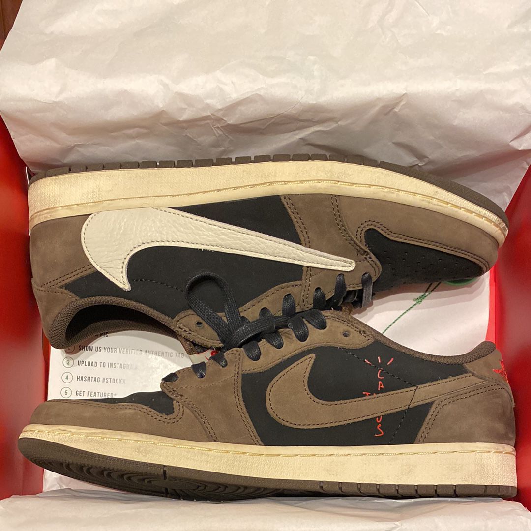 Travis Scott × Nike Air Jordan 1 Low OG SP-T  "Black/Dark Mocha"