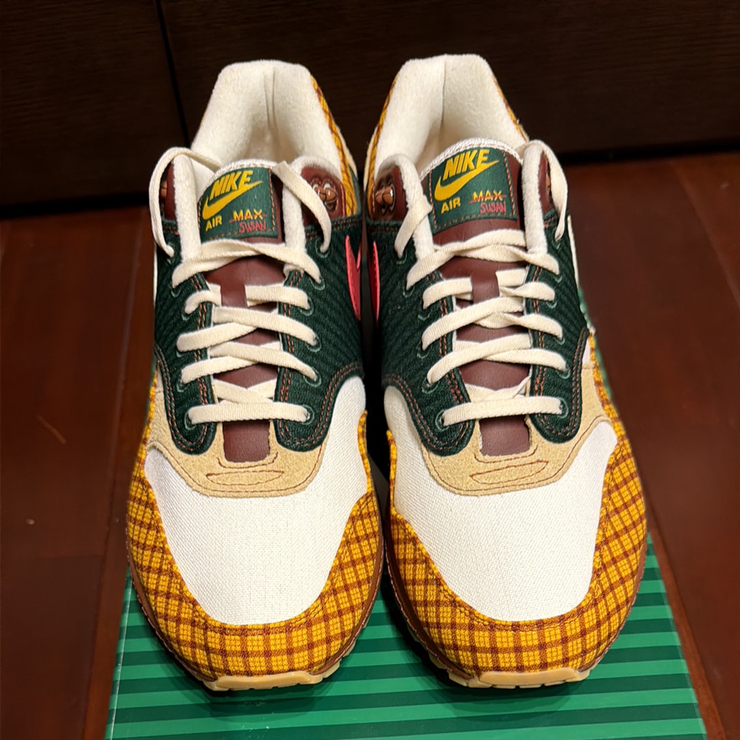 ミッシングリンク × ナイキ エアマックス スーザン "セイル/アラバスター/コズミックボンサイ"