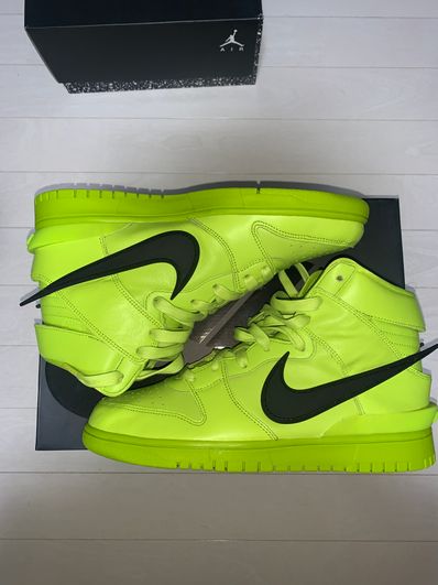 AMBUSH × NIKE DUNK HIGH "FLASH LIME"