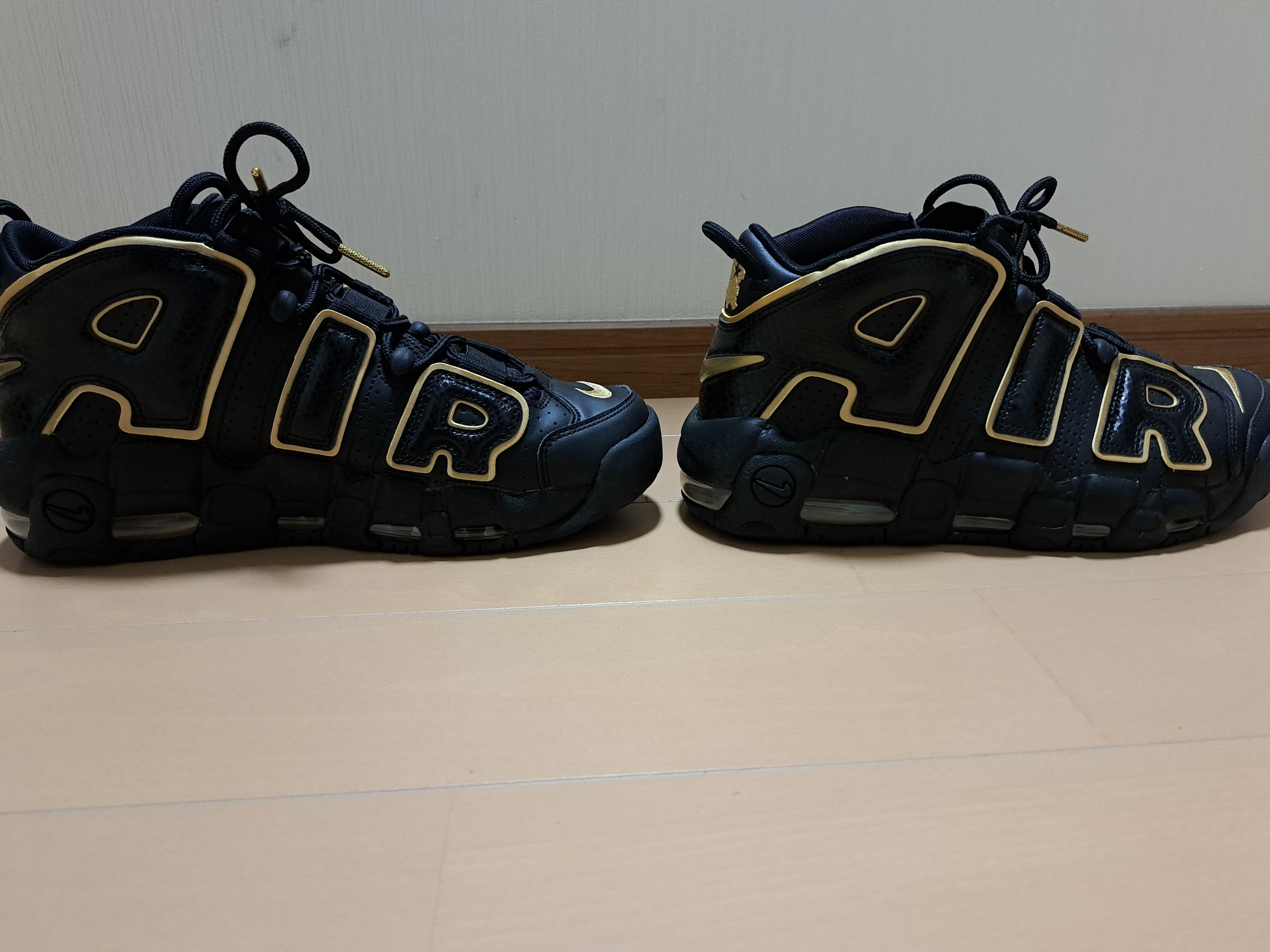 NIKE AIR MORE UPTEMPO "FRANCE"