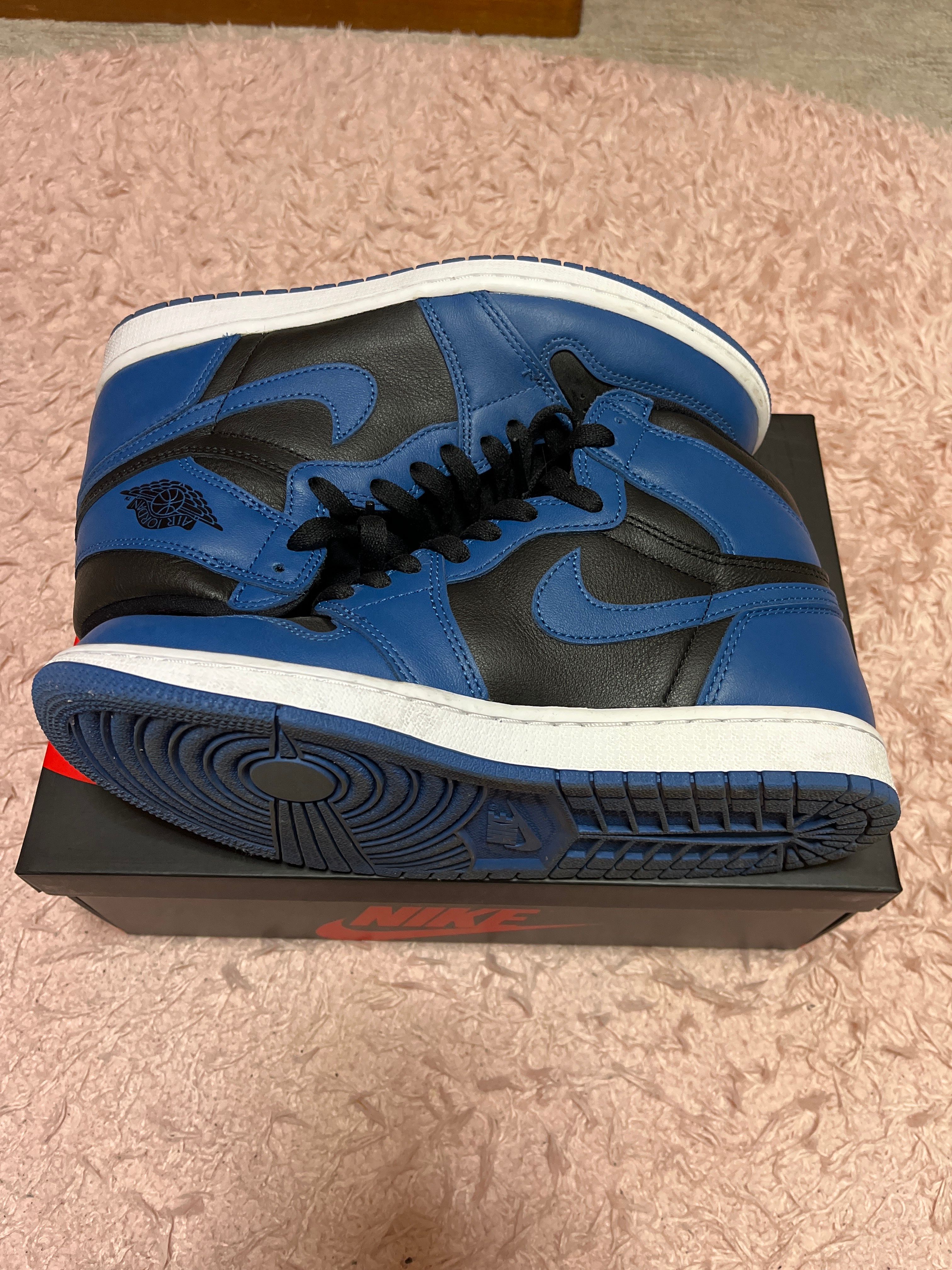 Nike Air Jordan 1 Retro High OG "Dark Marina Blue"