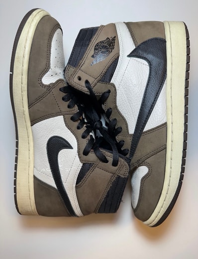 Travis Scott × Nike Air Jordan 1 Retro High OG TS SP "Sail/Dark Mocha"