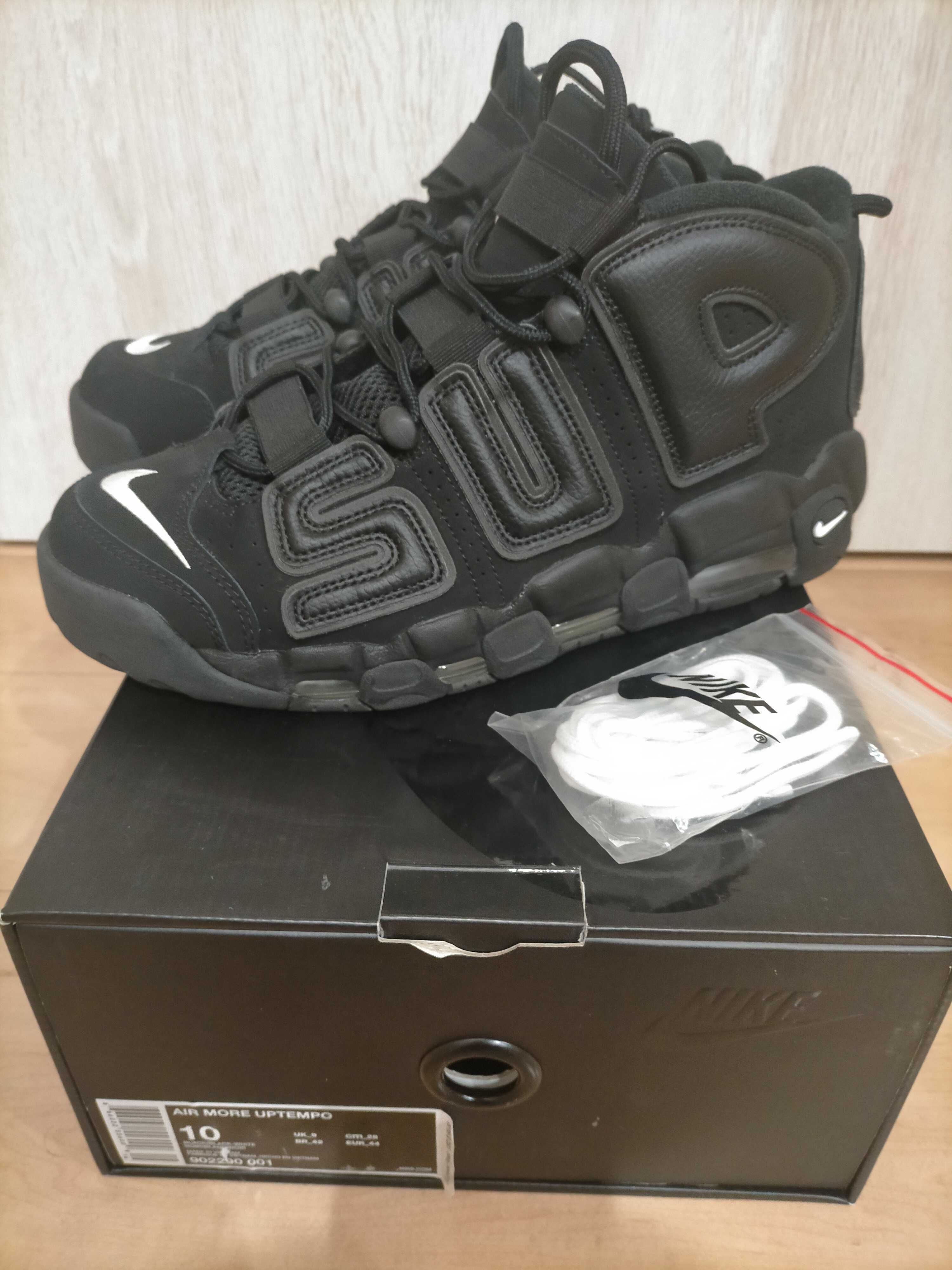 Supreme × Nike Air More Uptempo "Black"