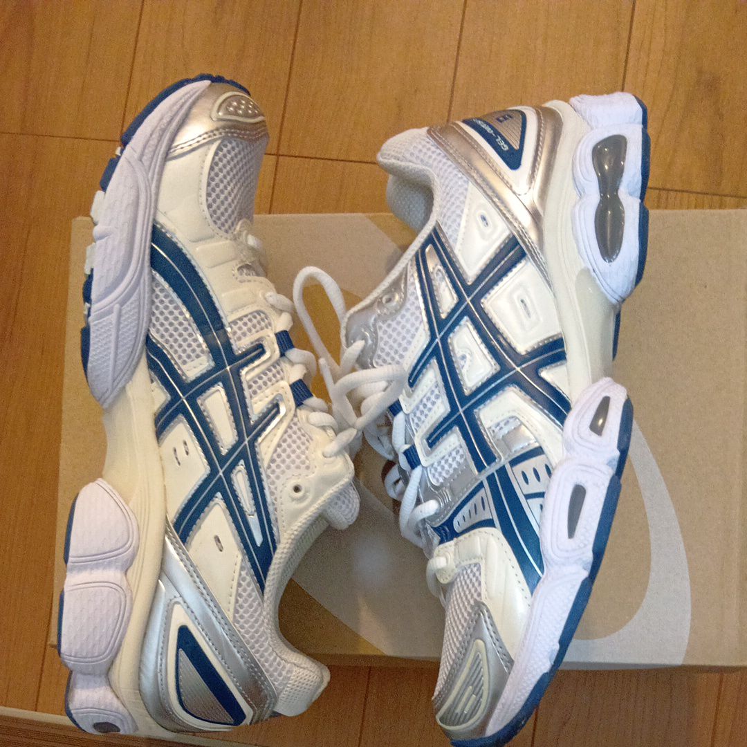 Asics Gel-Nimbus 9 "White/Light Indigo"