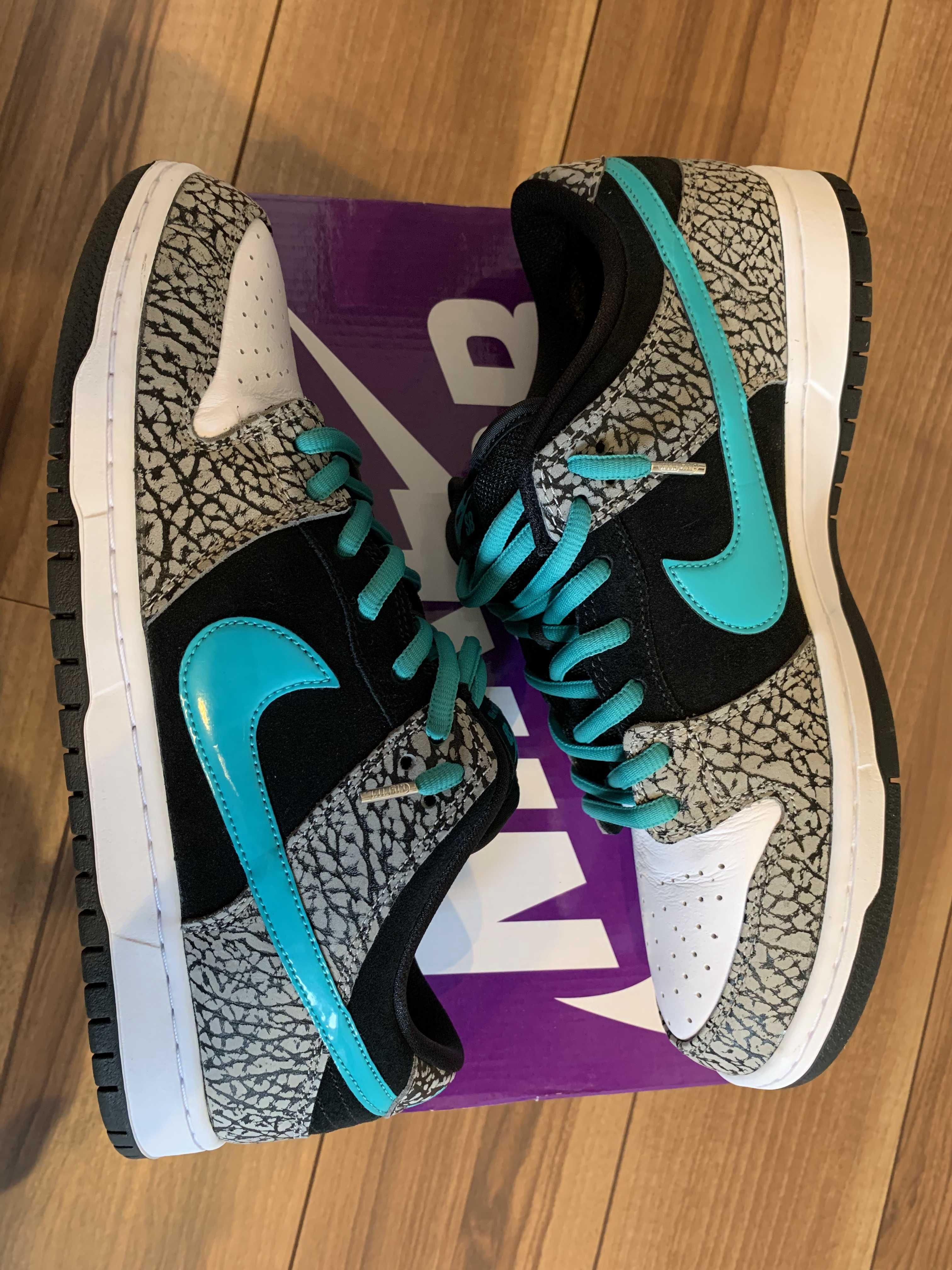 Nike SB Dunk Low "Elephant/Safari"