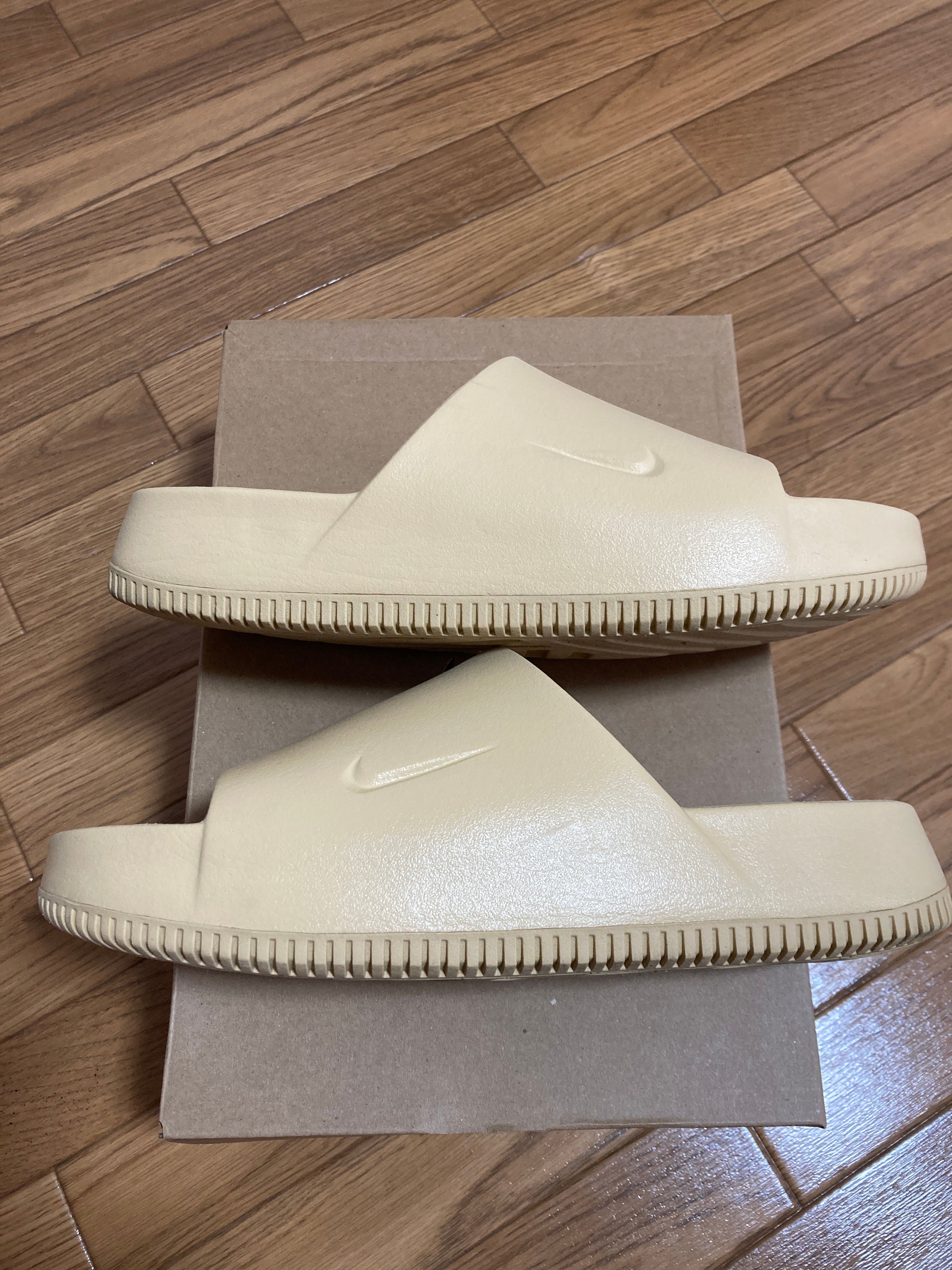 Nike Calm Slide "Sesami"