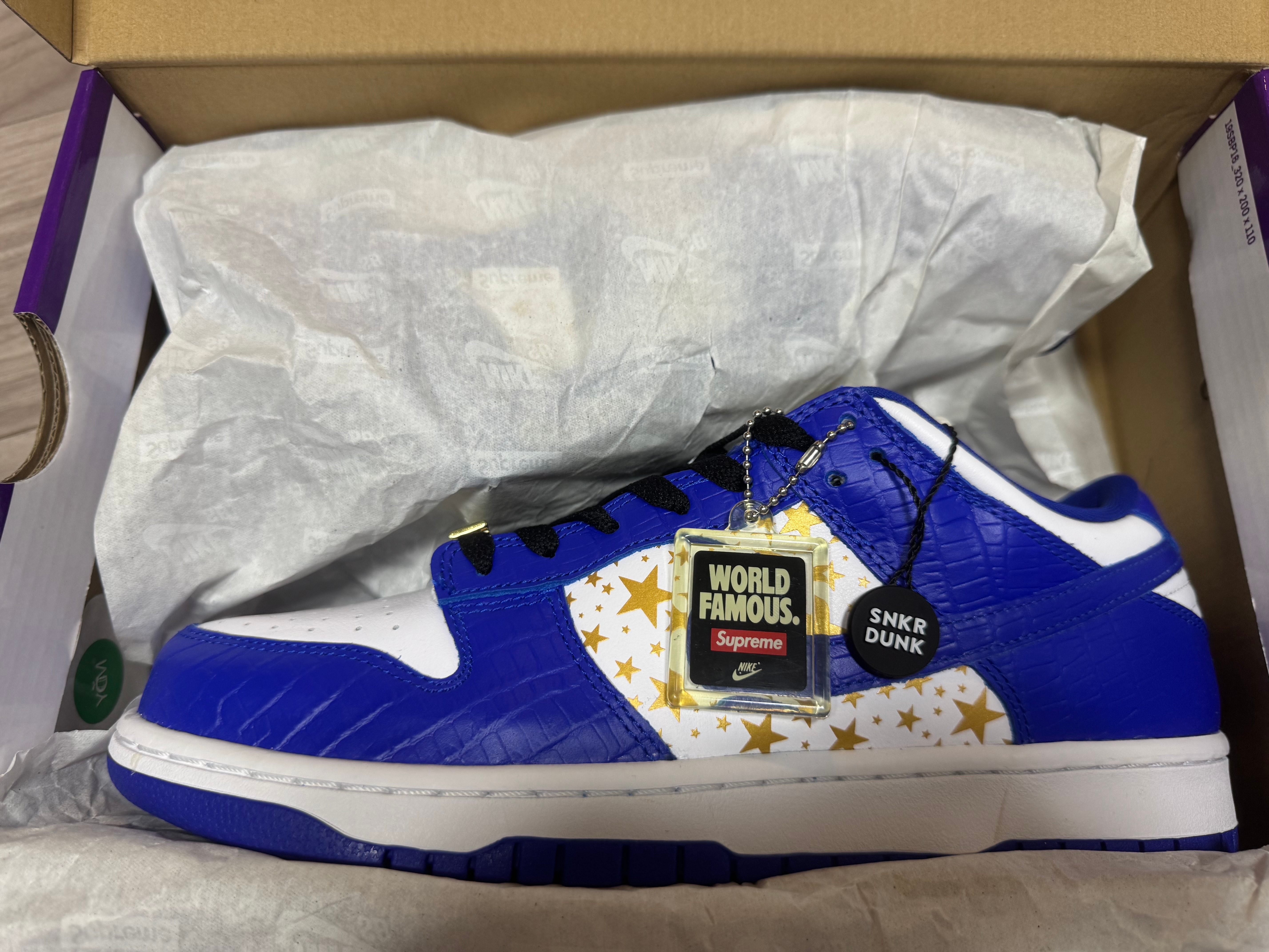 Supreme × Nike SB Dunk Low OG QS Gold Stars "White/Hyper Blue"