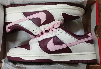 Nike Dunk Low "Valentine’s Day" (2023)