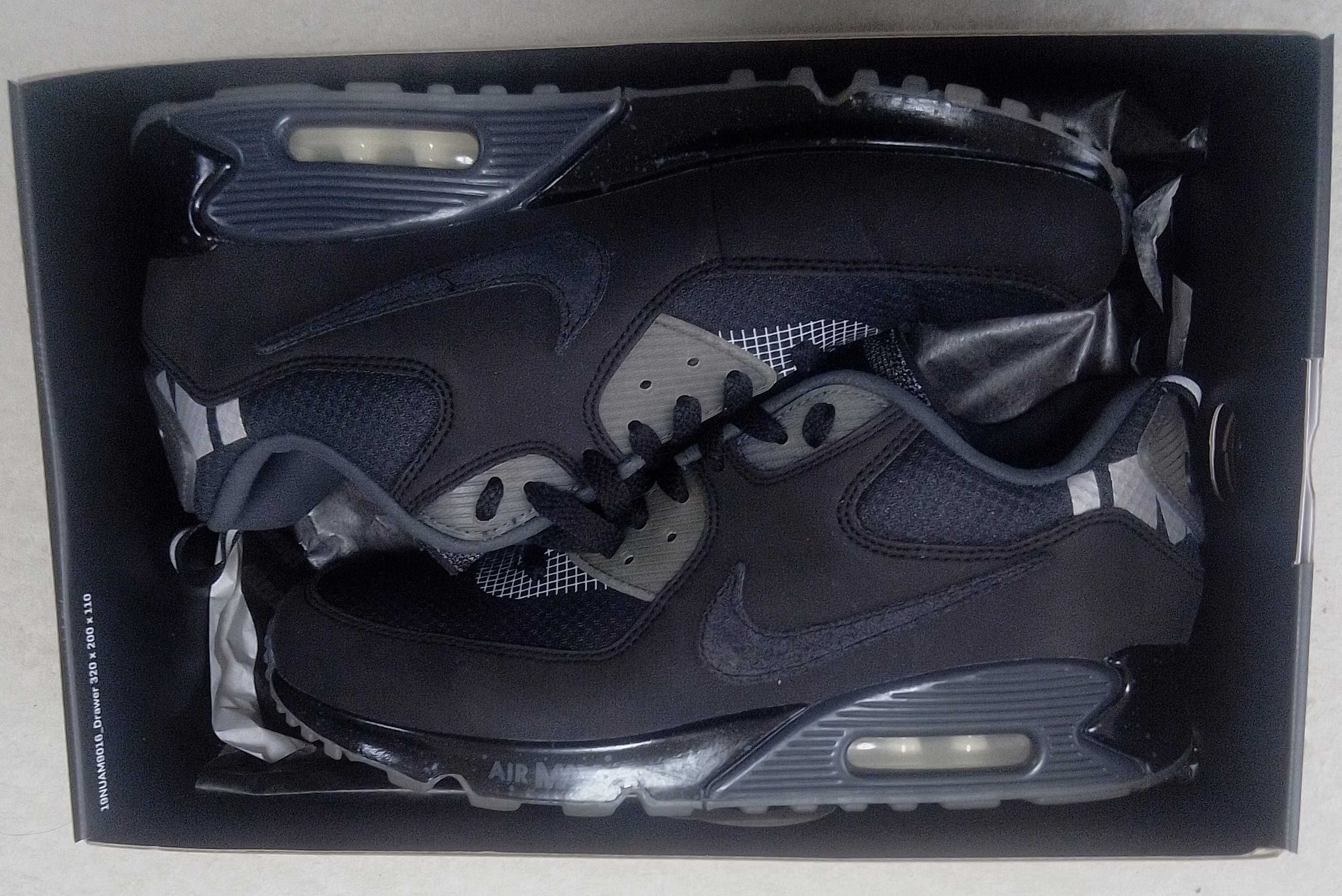 UNDEFEATED × Nike Air Max 90 "Black/Rush Pink"