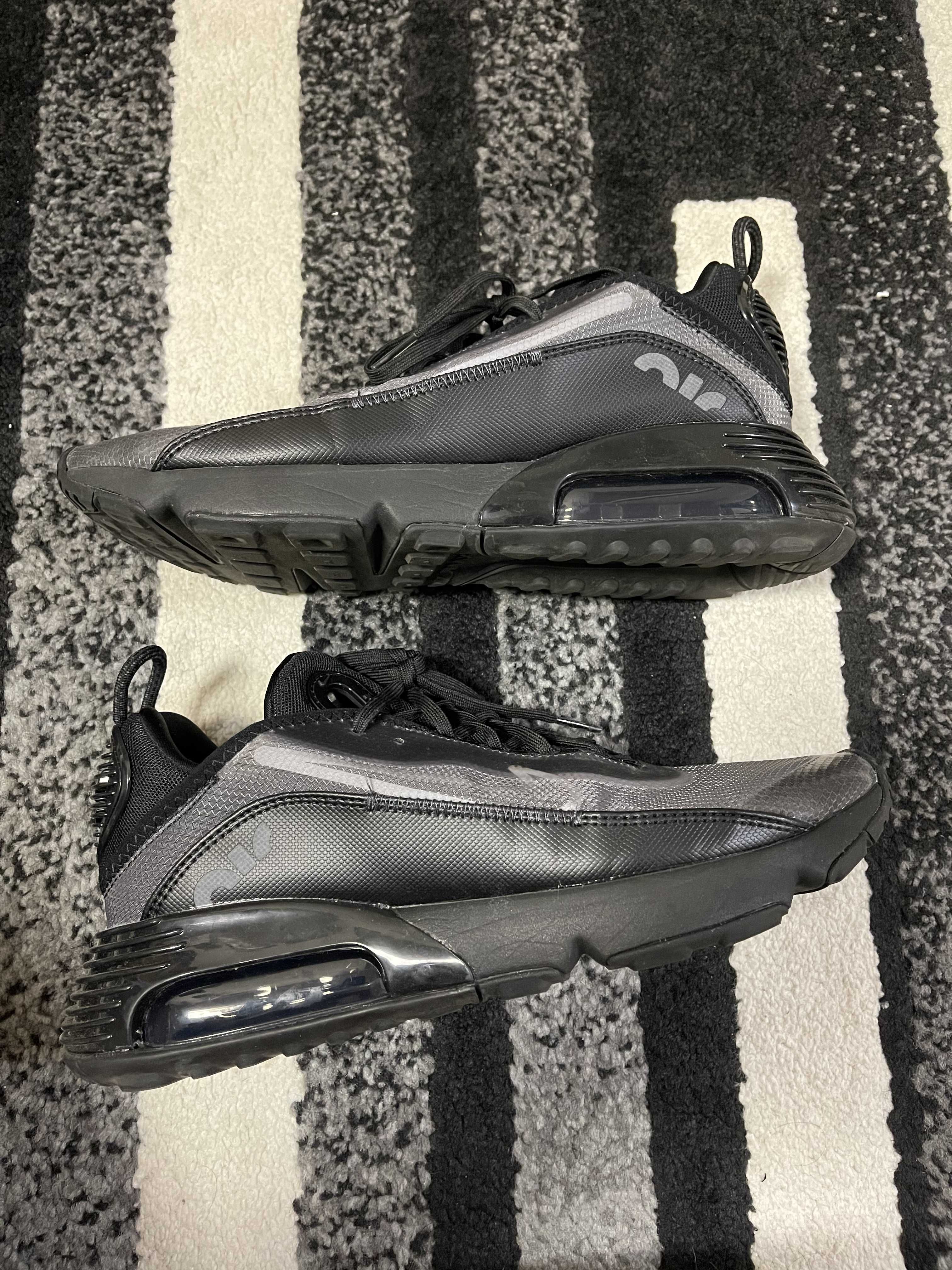 NIKE AIR MAX 2090"BLACK"