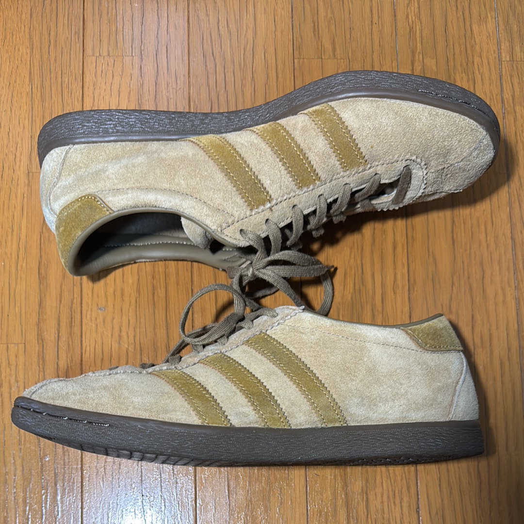 アディダス タバコ "パントーン/メサ/ガム"