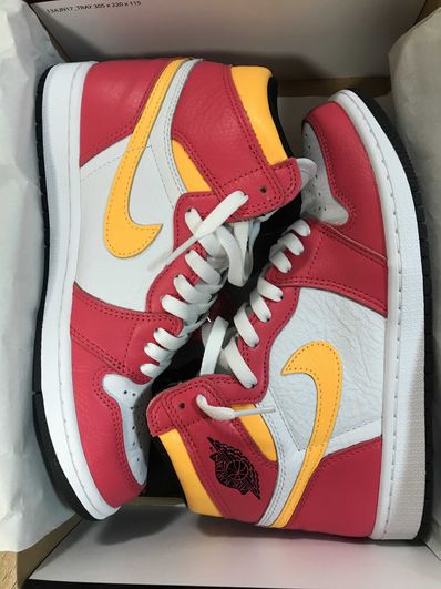 Nike Air Jordan 1 High OG "Light Fusion Red"