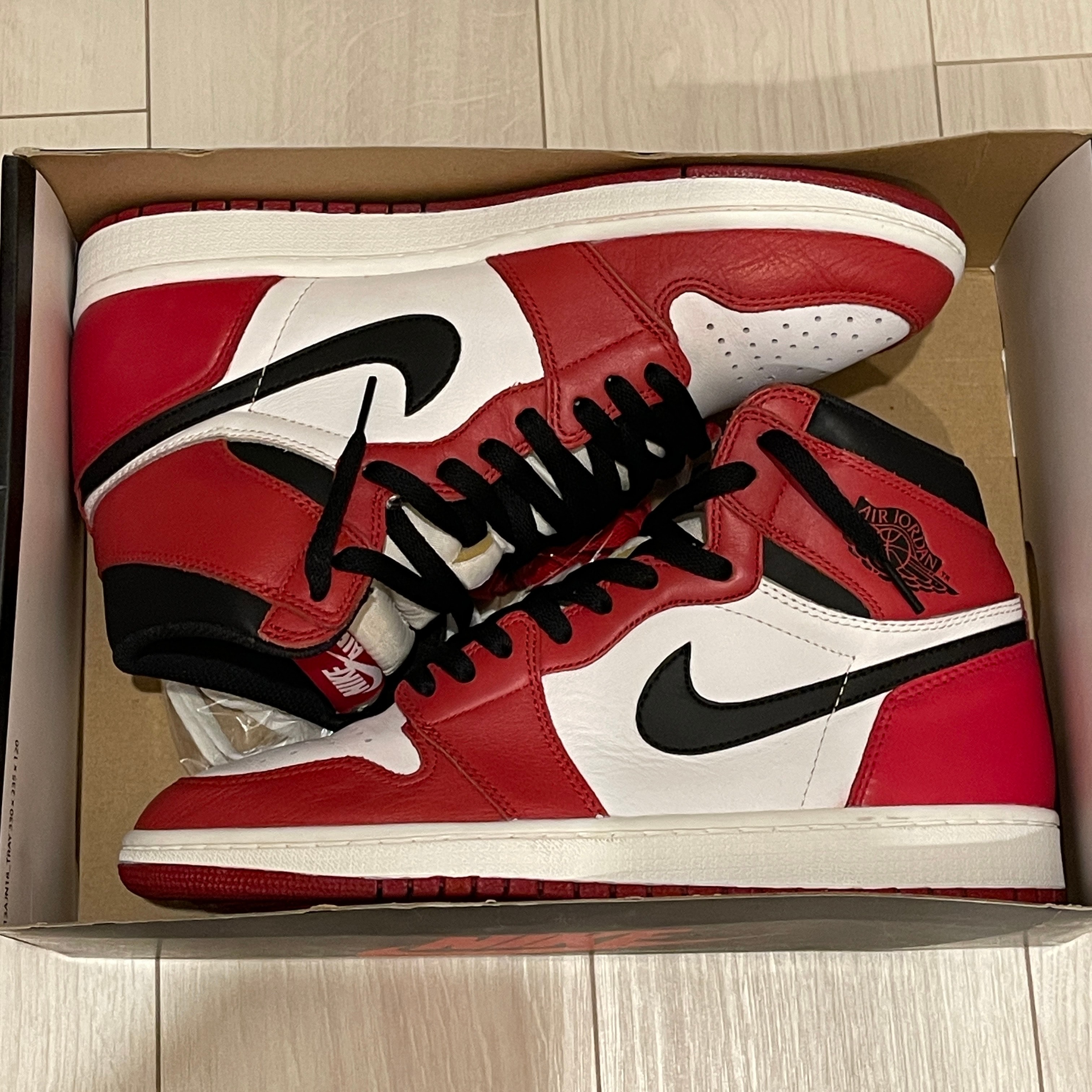 Nike Air Jordan 1 Retro High "Chicago" (2015)