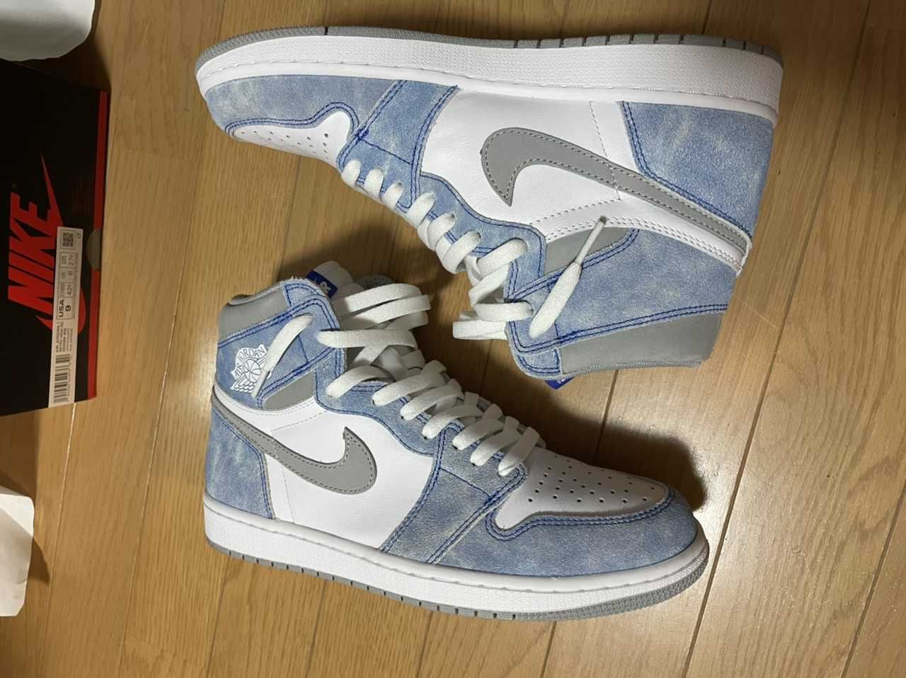 Nike Air Jordan 1 High OG "Hyper Royal"