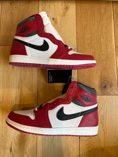 Nike Air Jordan 1 High OG "Lost & Found/Chicago"