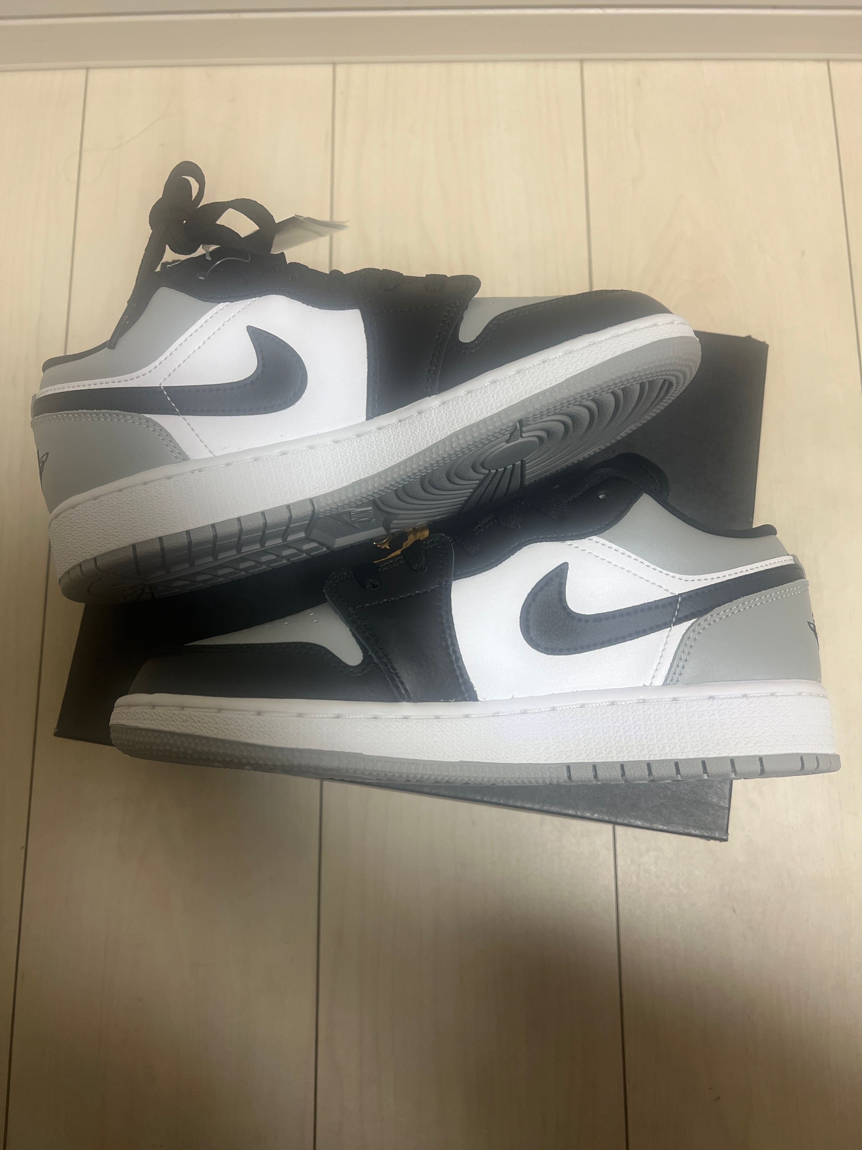Nike GS Air Jordan 1 Low "Shadow Toe"