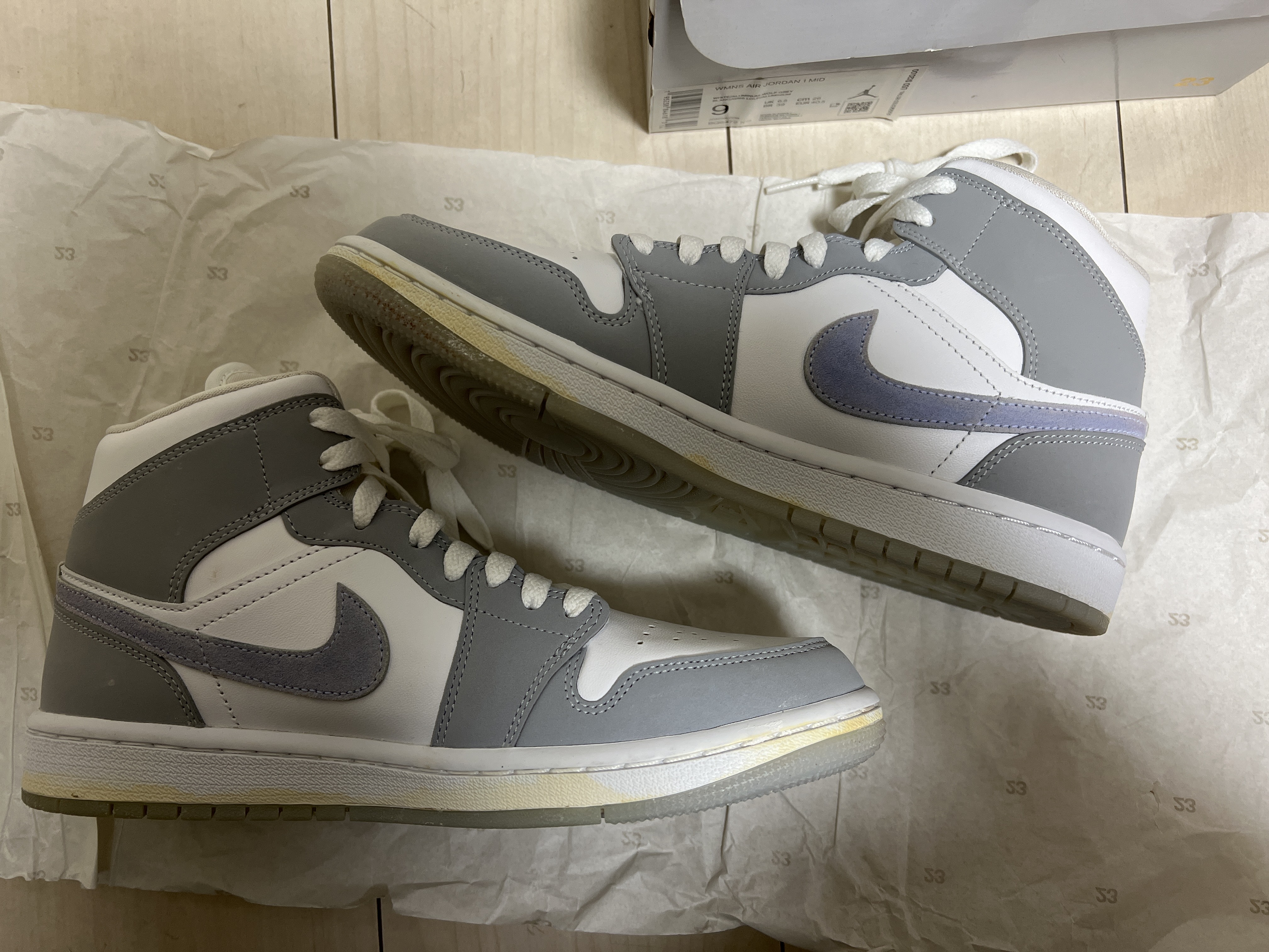 Nike Women's Air Jordan 1 Mid "Wolf Grey"