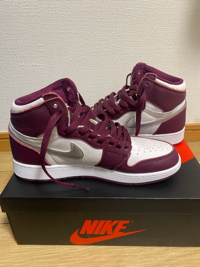 Nike Air Jordan 1 High OG "Bordeaux"