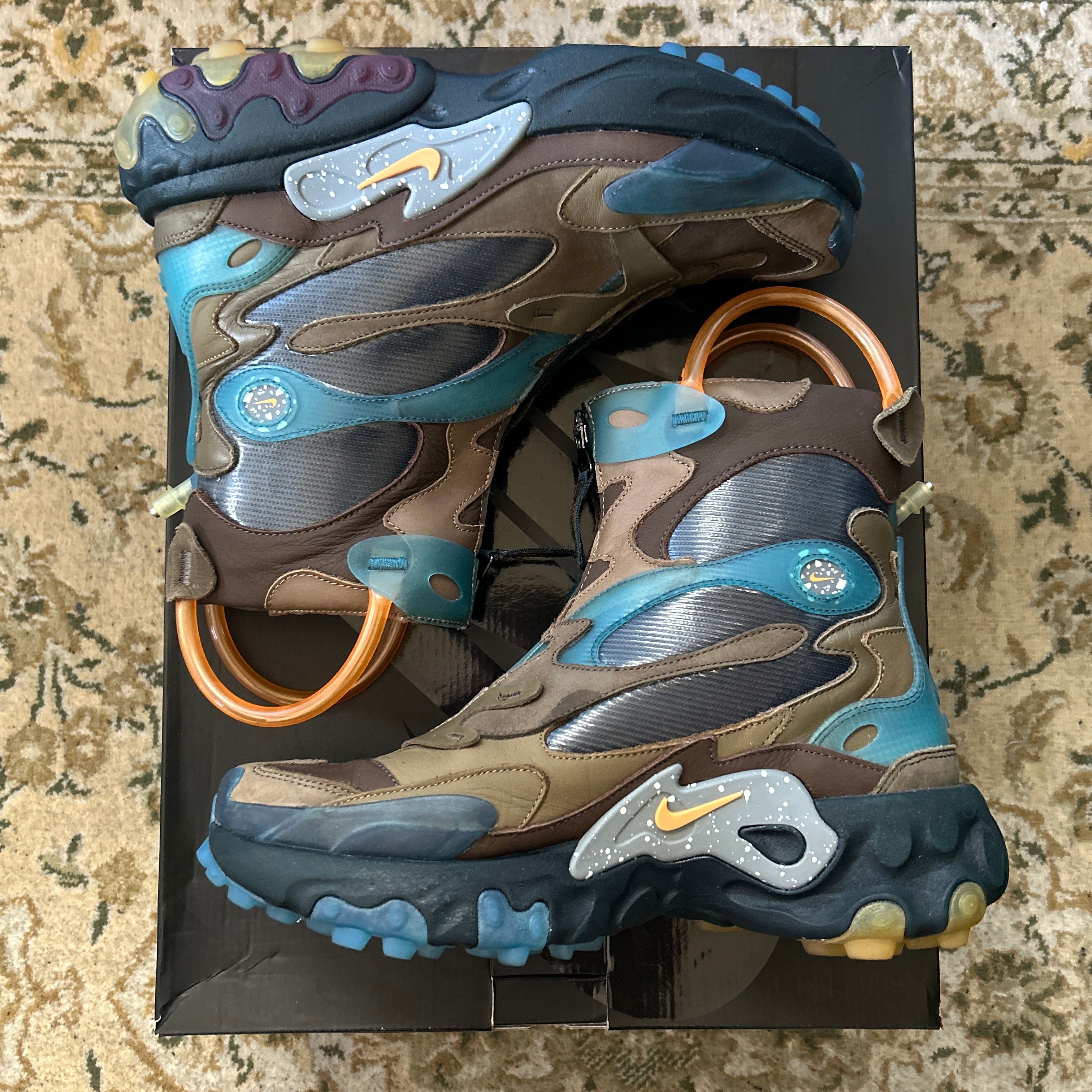 UNDERCOVER × NIKE REACT BOOT "KHAKI"