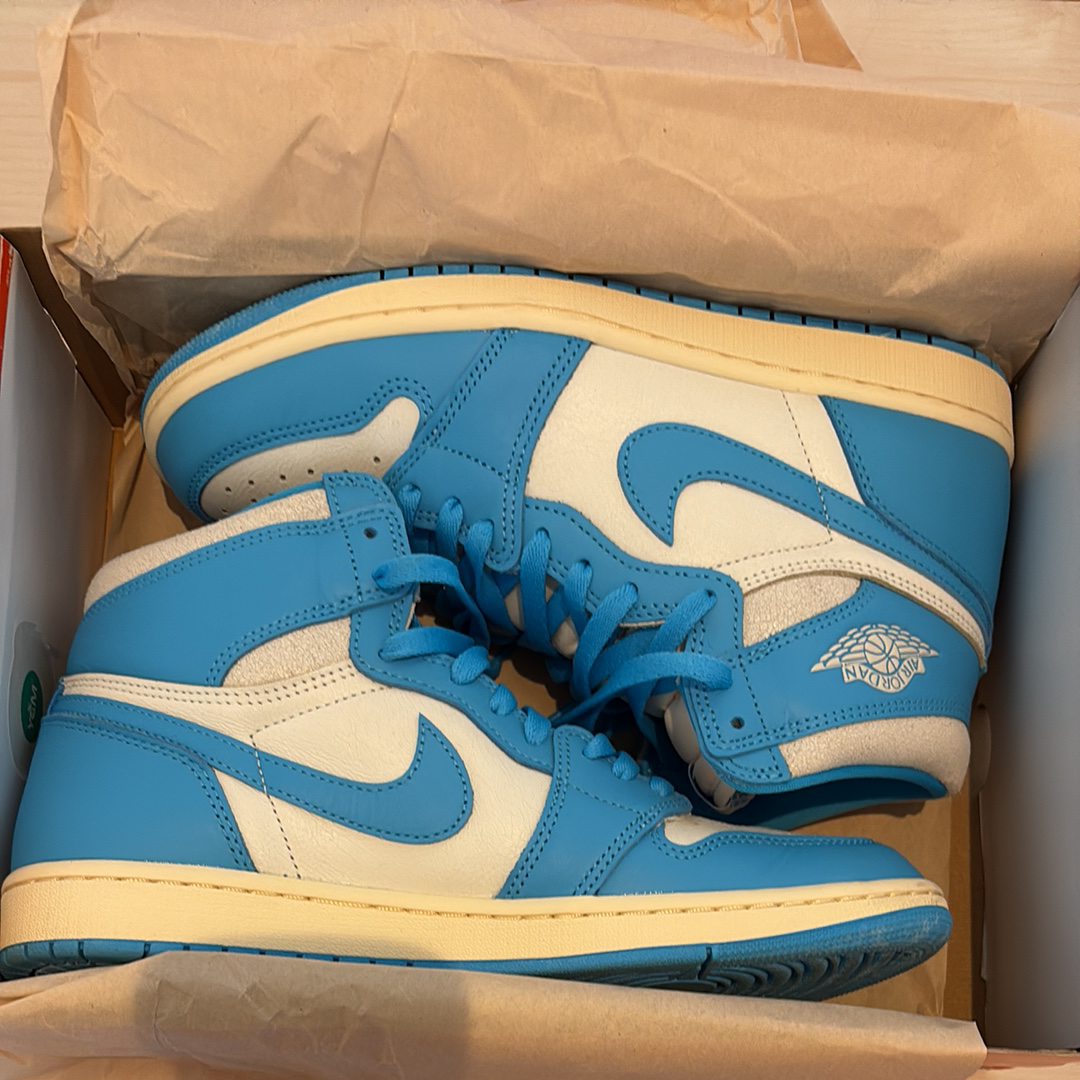 Nike Air Jordan 1 Retro High OG "UNC Reimagined"